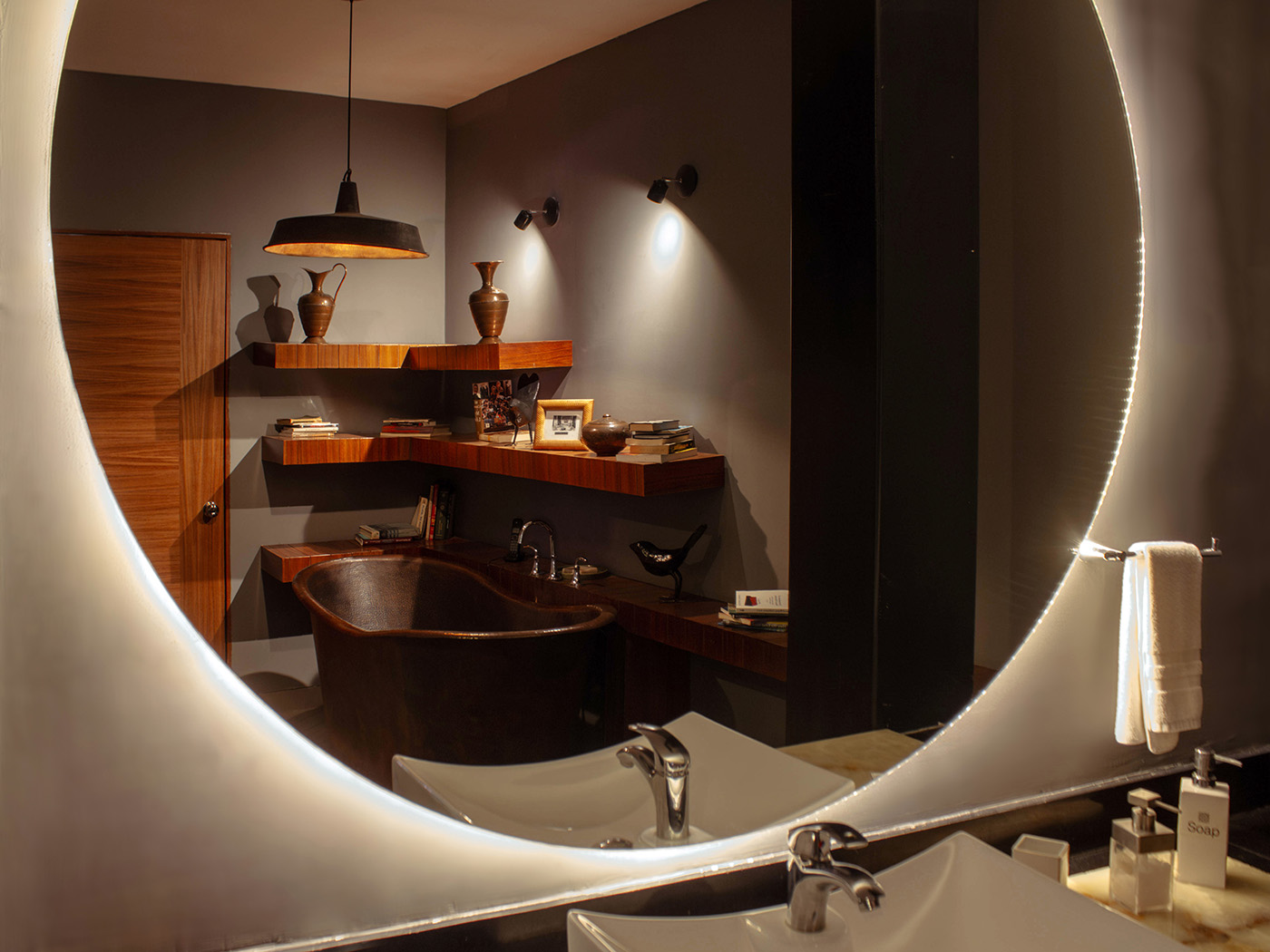 Elena De Cobra Firepit Suite R 6