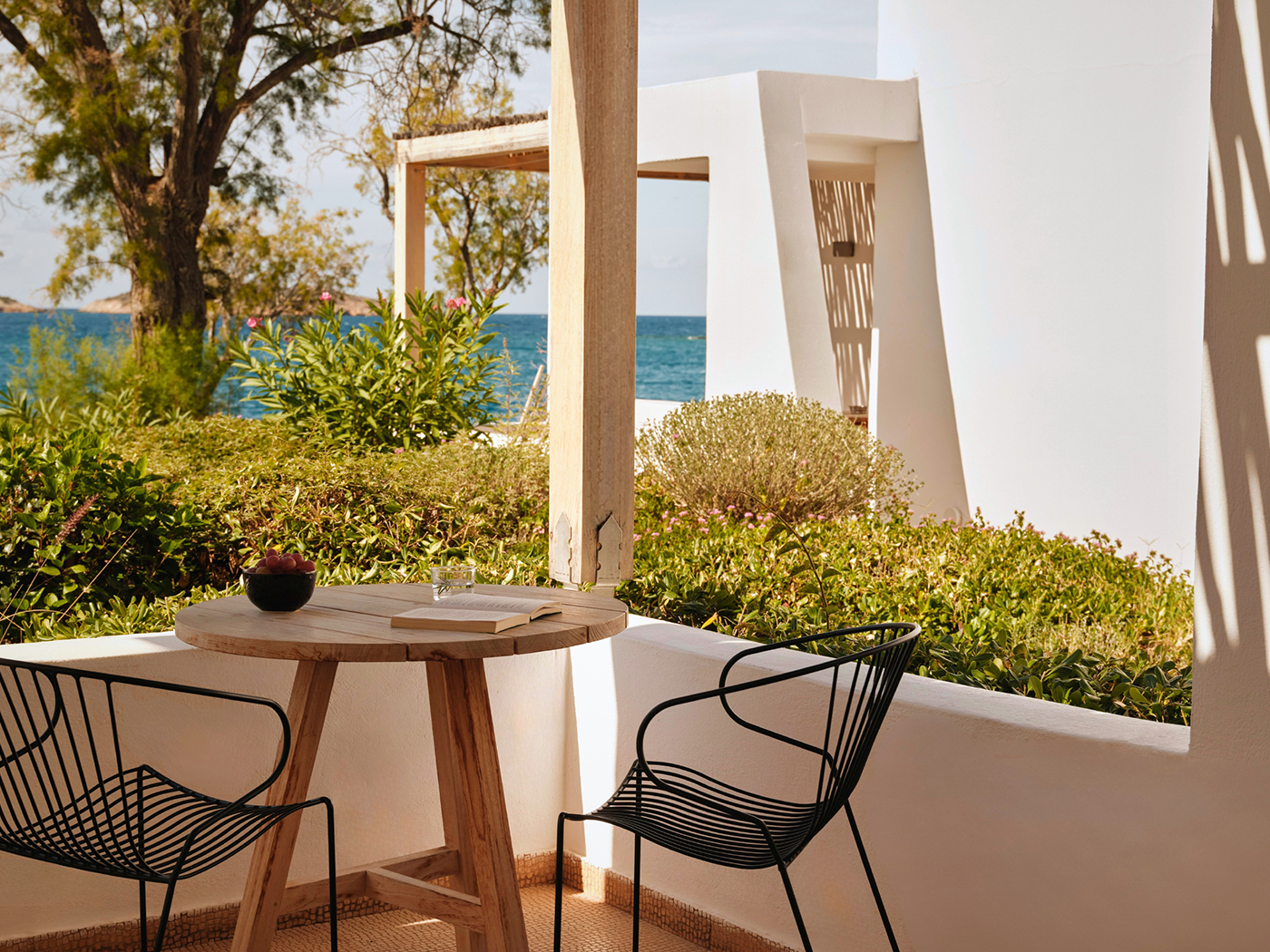 Minos Beach Sea View Bungalow R 01