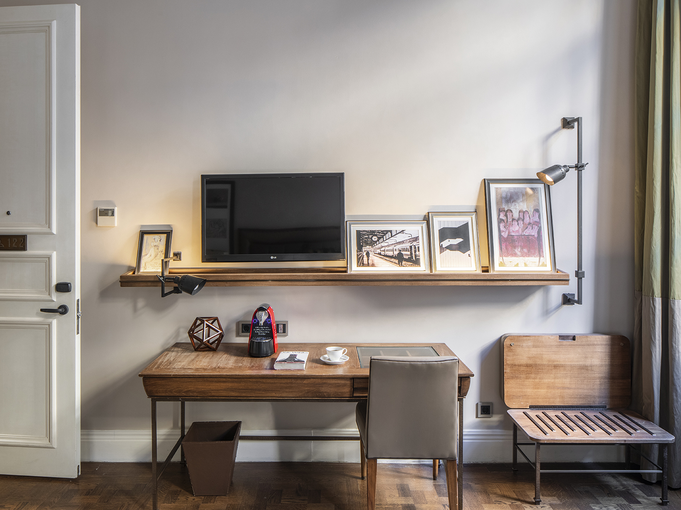 Bank Hotel Istanbul Deluxe Twin Room R 07