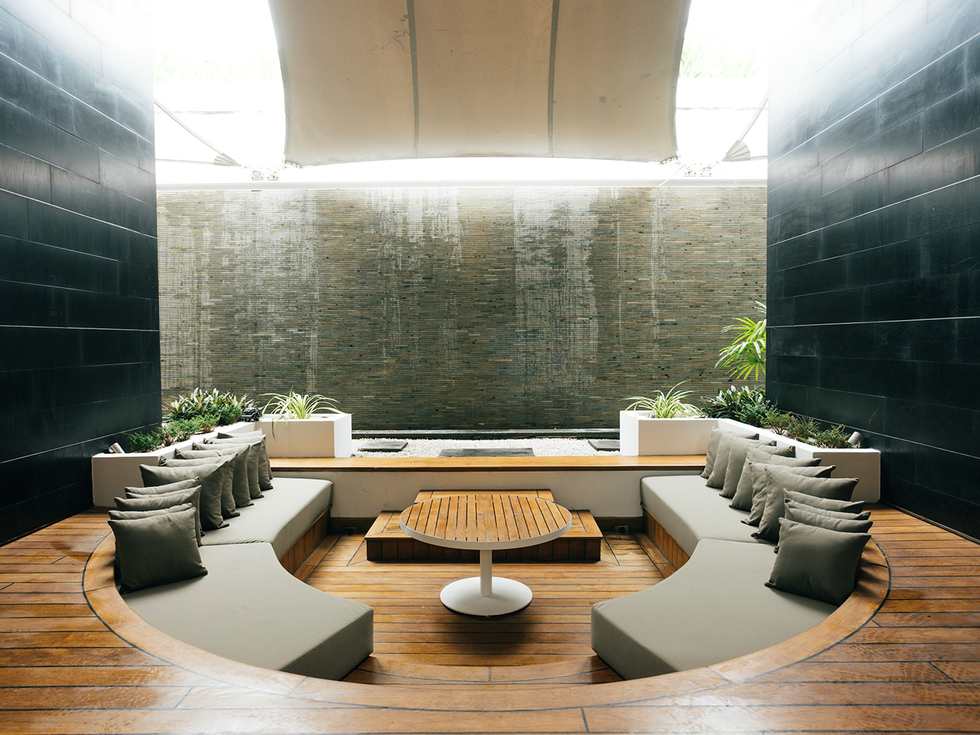 Iniala Beach Villa Bianca R 08