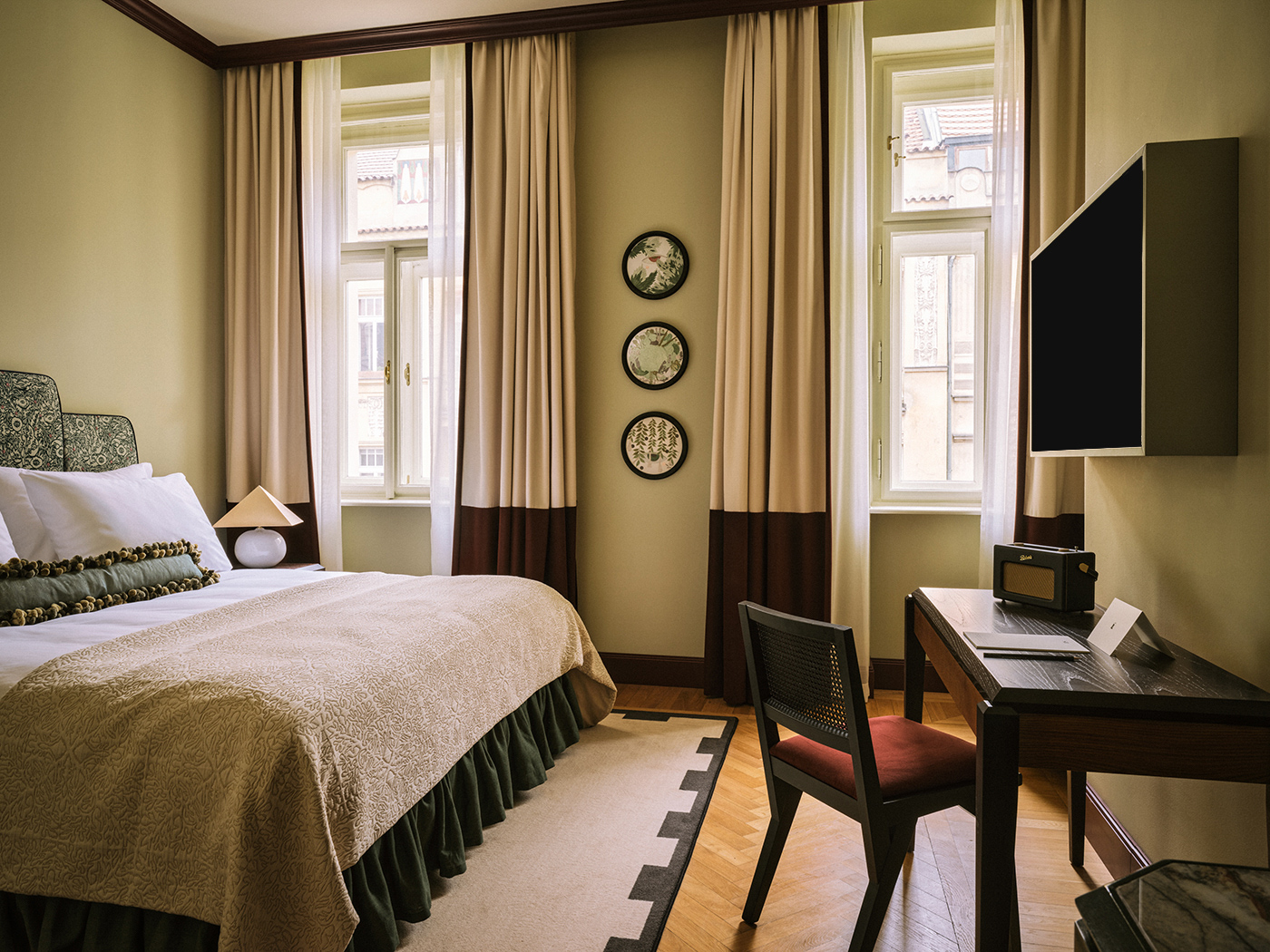 Sir Prague Sir Family V2 R 02