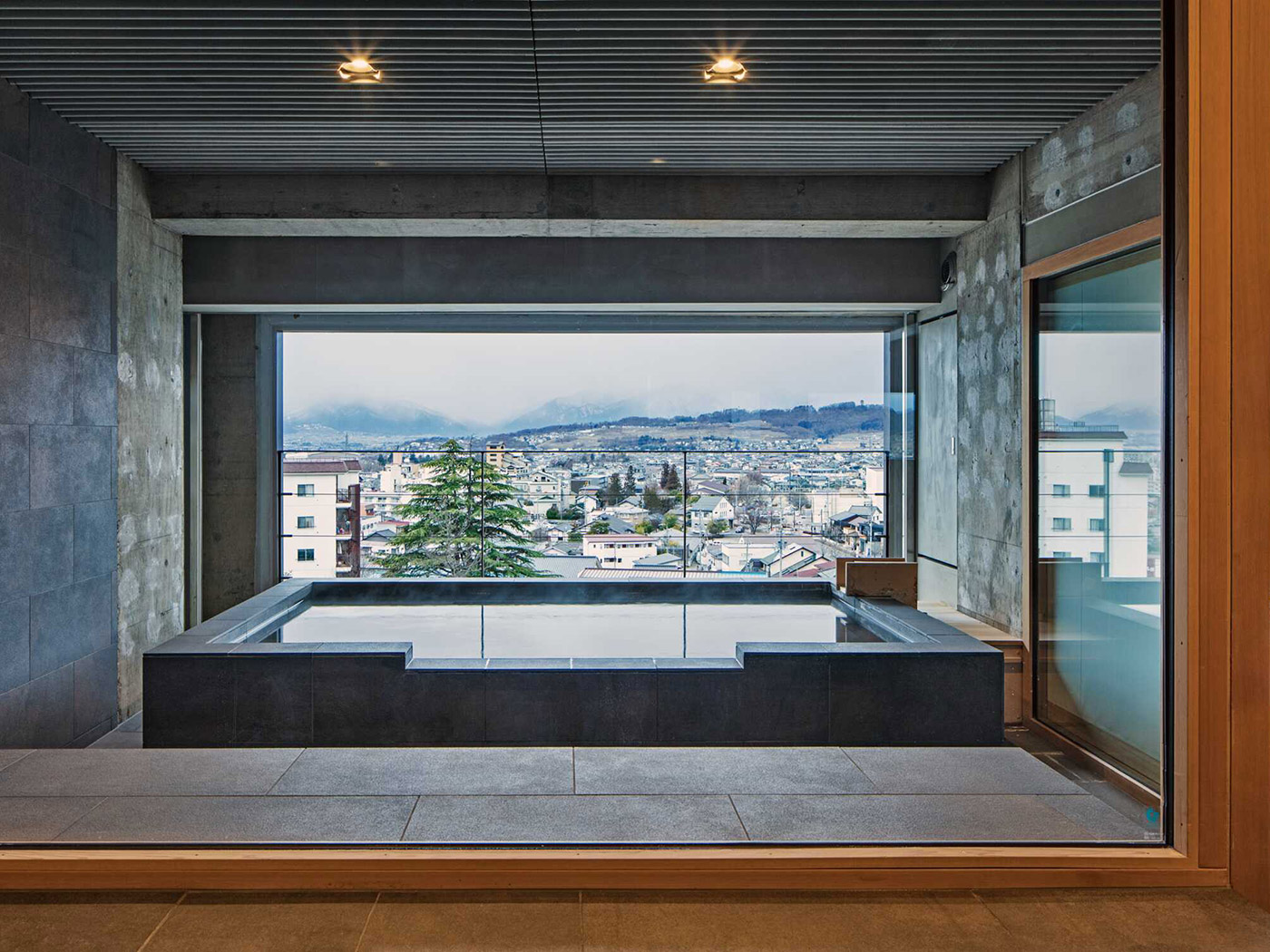 Matsumoto Jujo Honbako Panorama Suite R 03