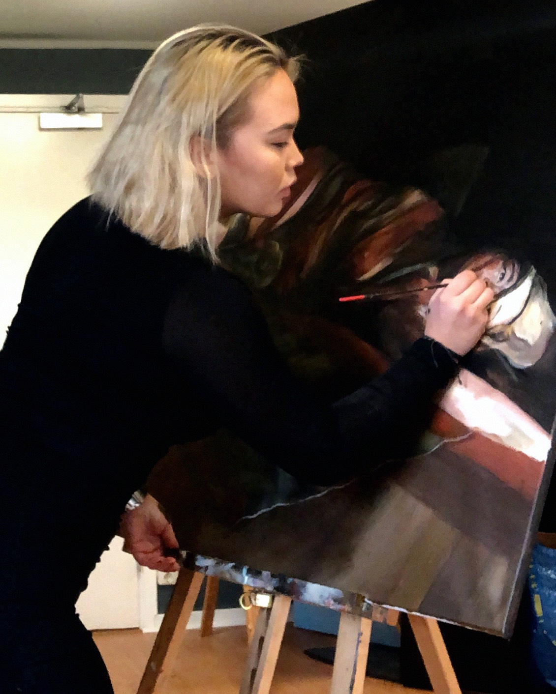 012 The Art Of Being A Woman Stella 1