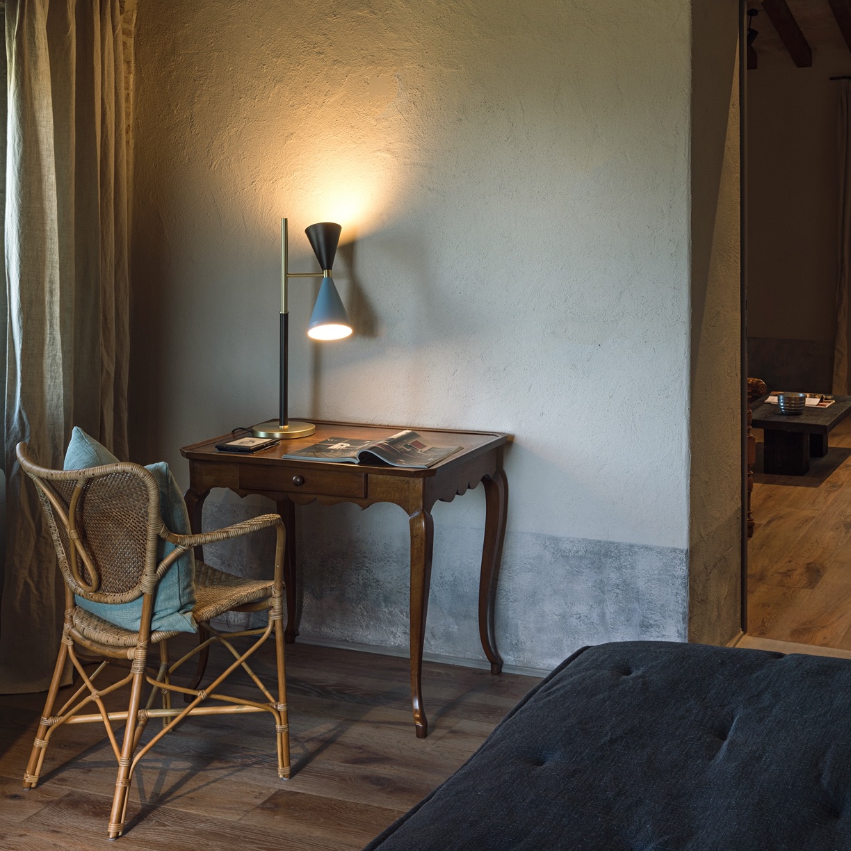 Conscious Eye Rastrello 01