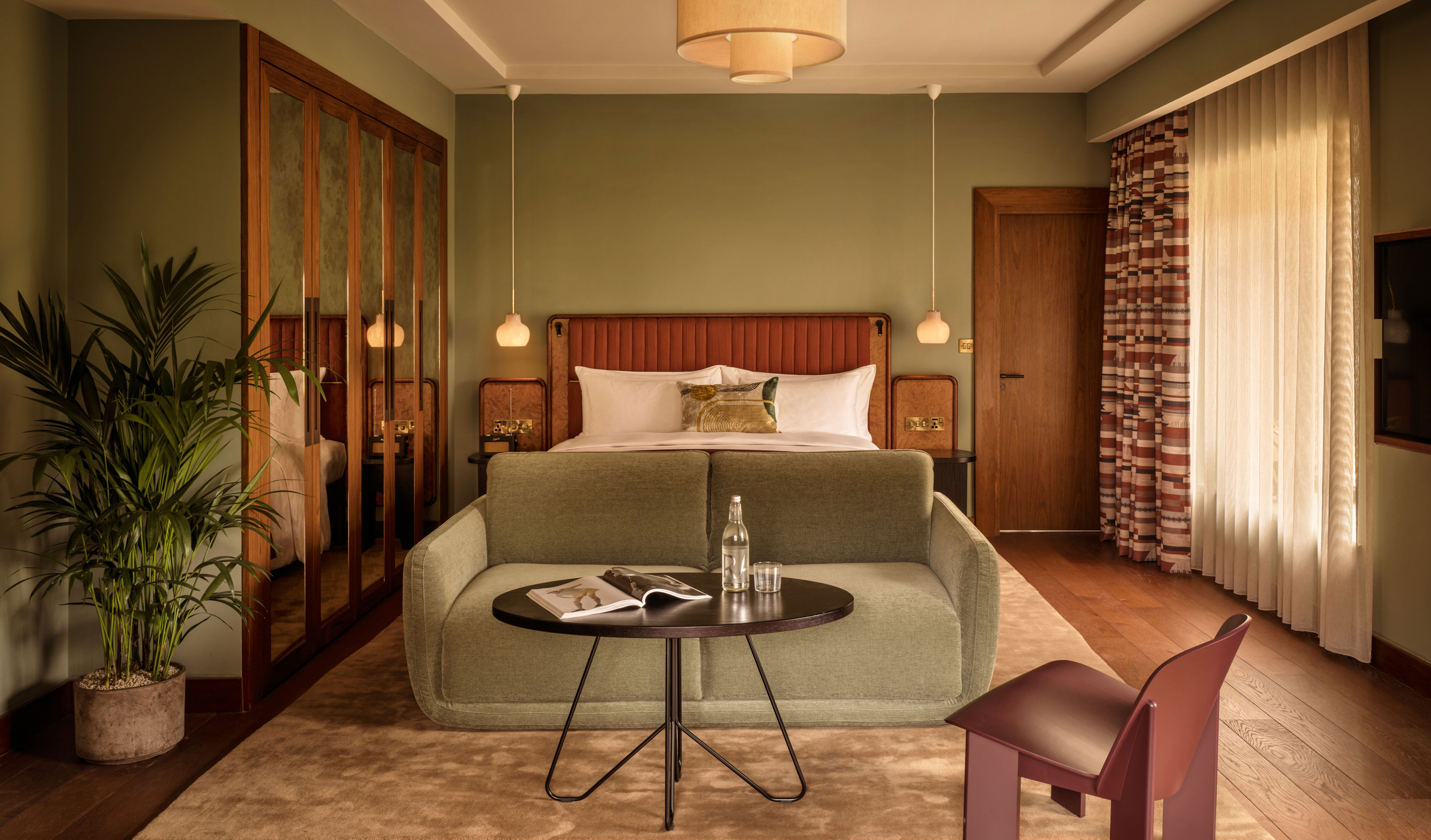 S Sir Devonshire Square Hotel London United Kingdom