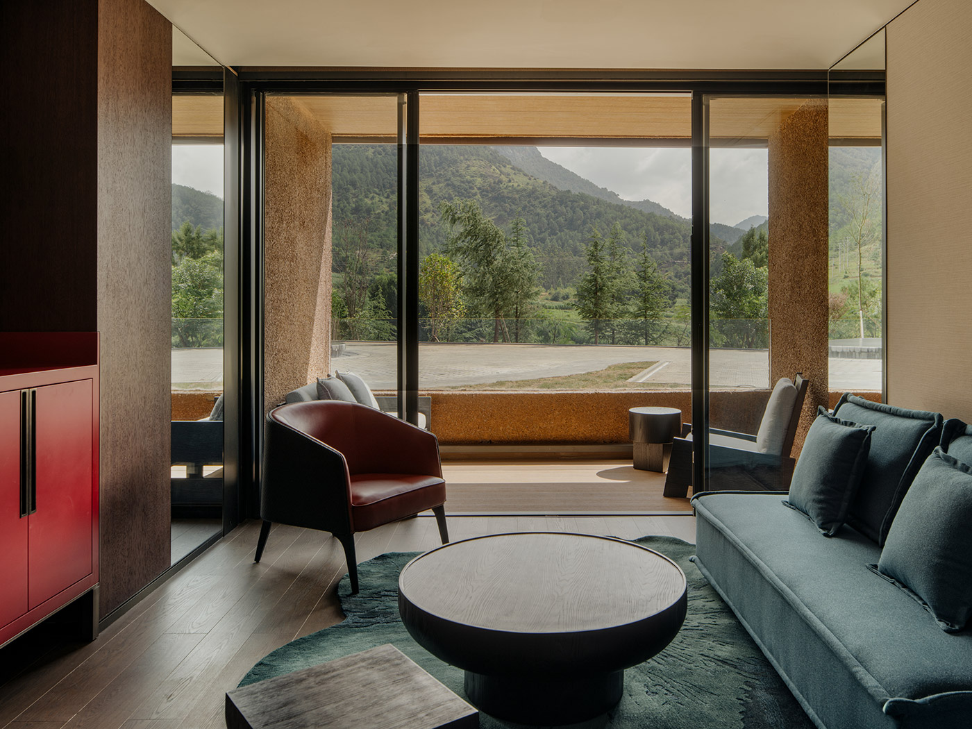 Arcadia Place Lugu Lake Mountain View King Room R 01