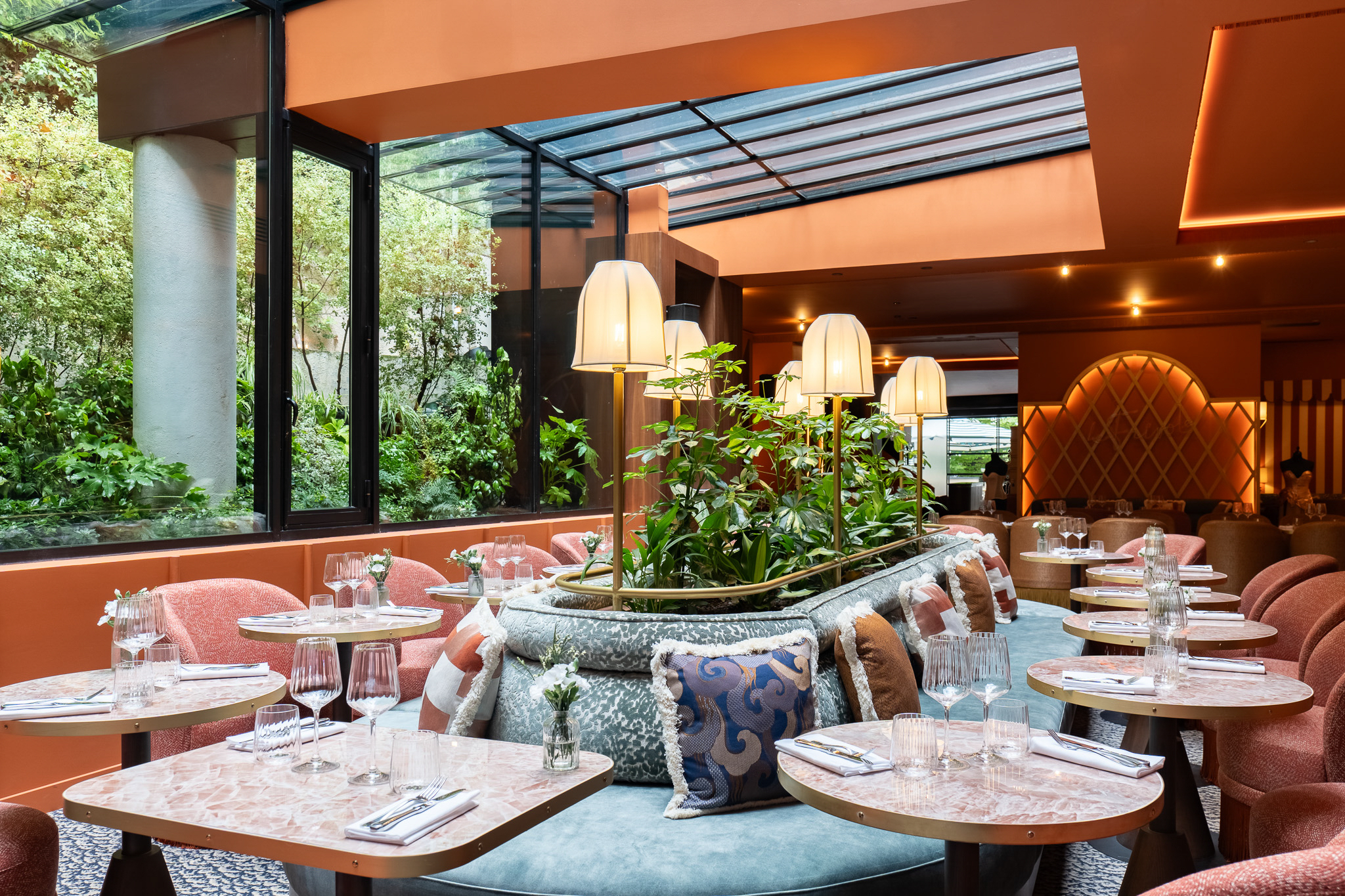 G 09 La Maison Champ Elysees