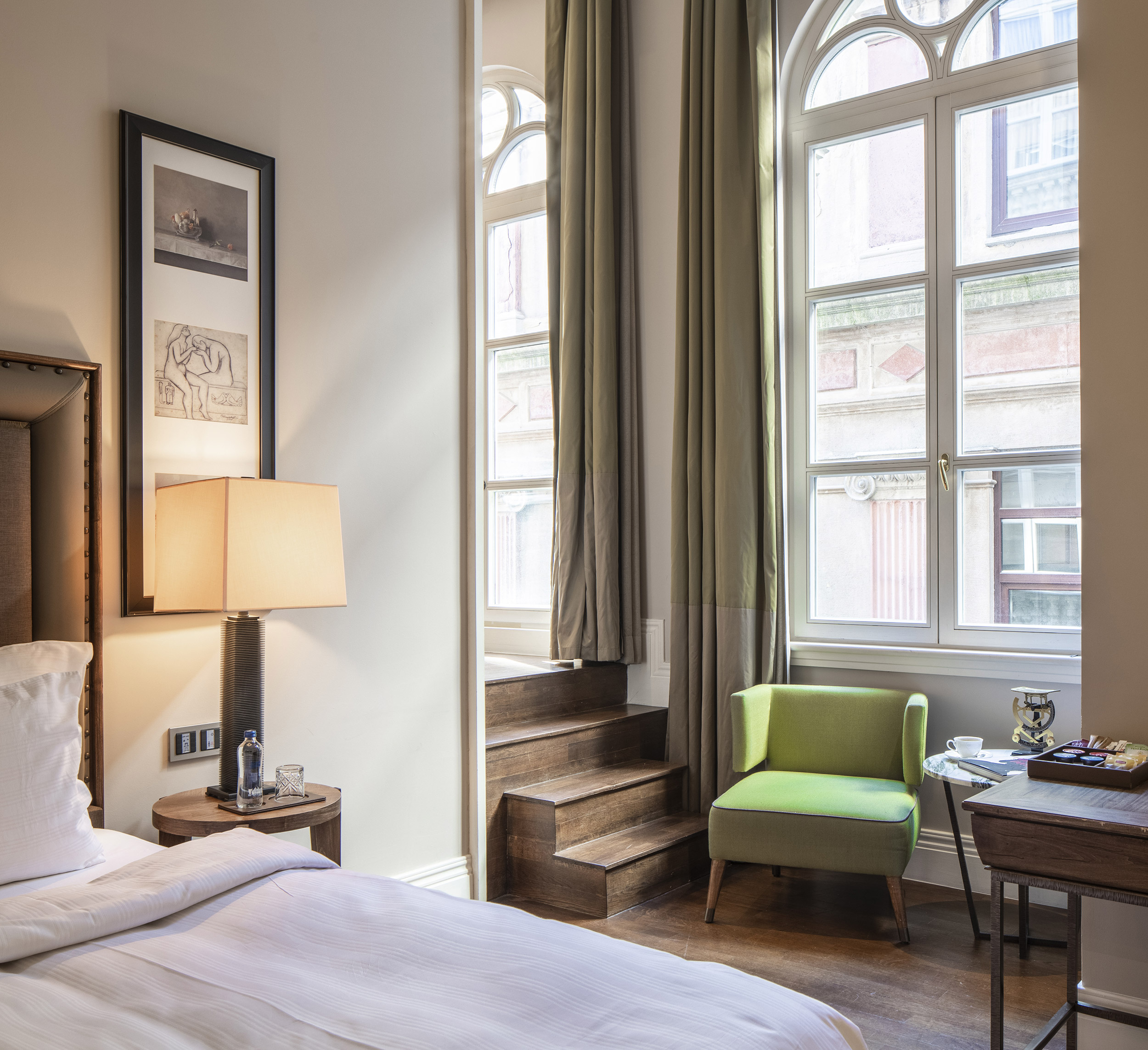 G 16 The Bank Hotel Istanbul