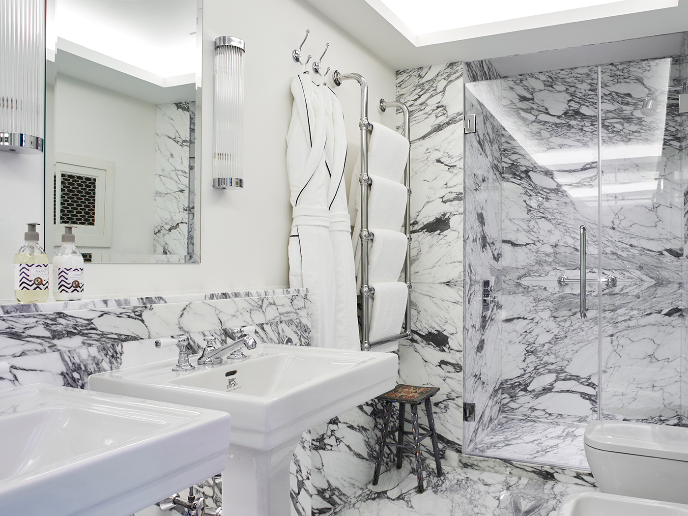 Crosby Street Meadow Suite R 07