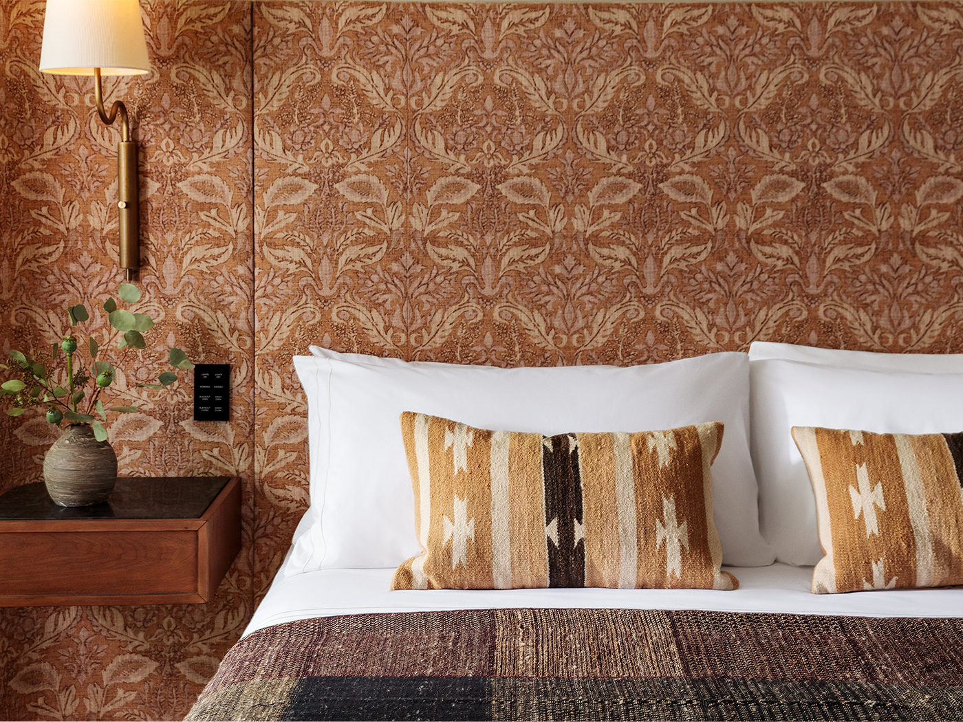 Austin Proper Hotel Premier King R V4 02