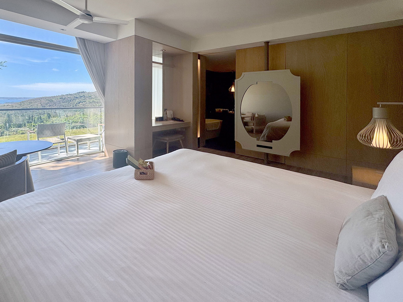 Gloria Manor Accessible Room R 01