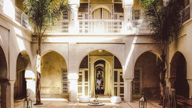 03 MBO Andrea Bury Anayela Courtyard