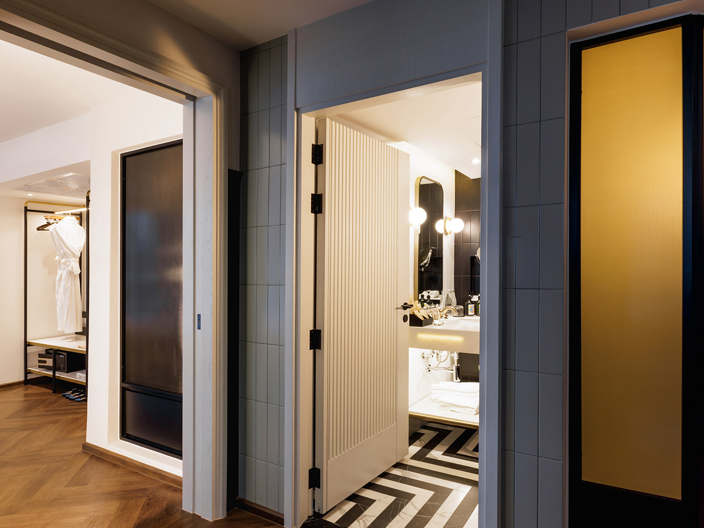 Public House Bangkok Two Bedroom Suite R V2 08