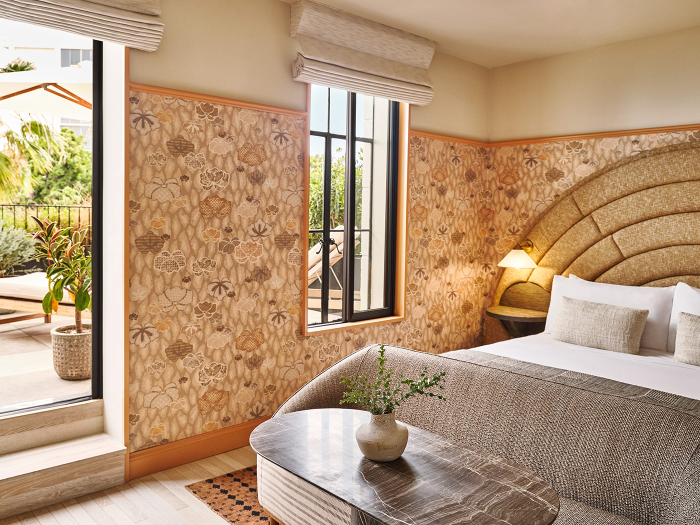 Santa Monica Proper Hotel Landmark Garden Terrace R 01