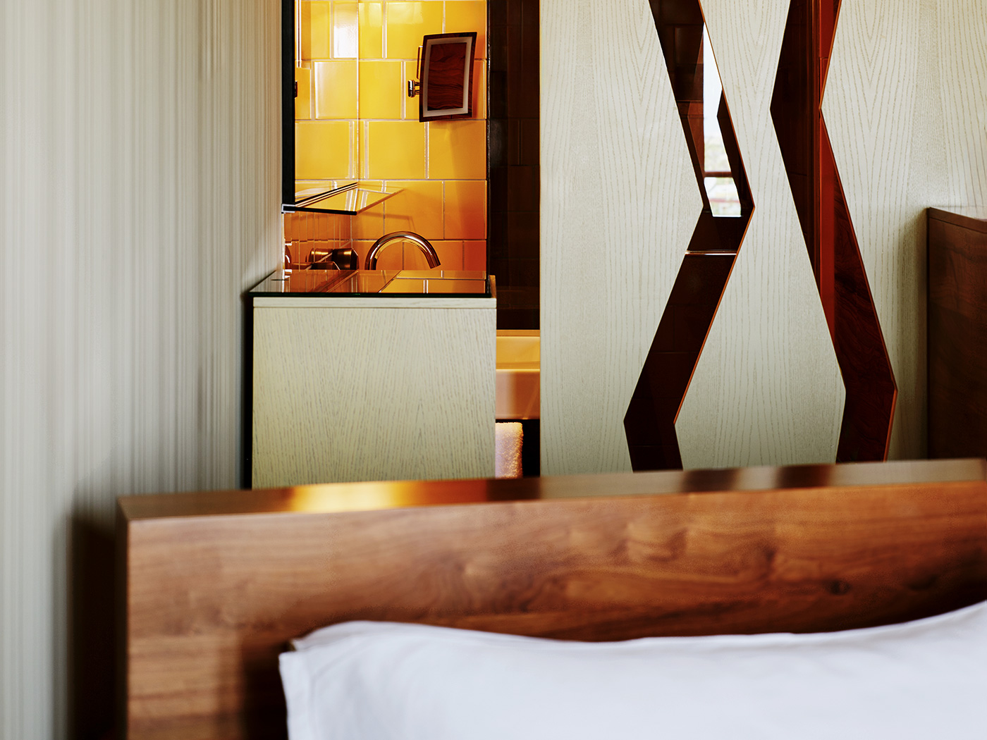 Bohemia Suites Spa Deluxe Single Use R 03