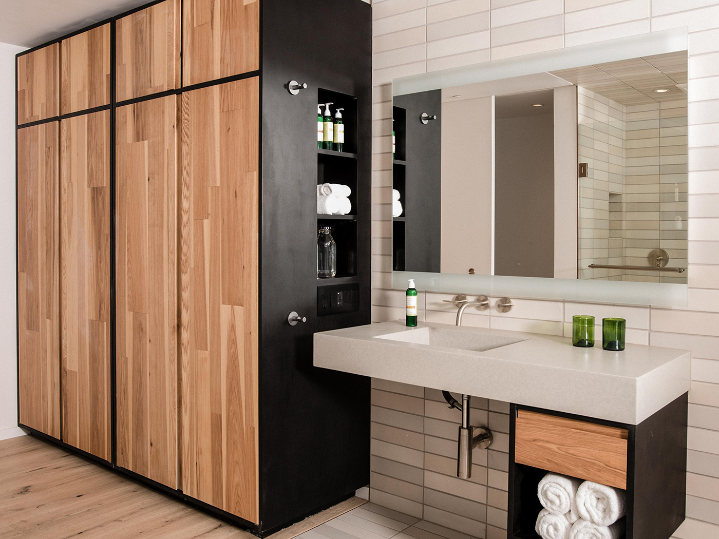 Harmon Guest House Rooftop King R 07