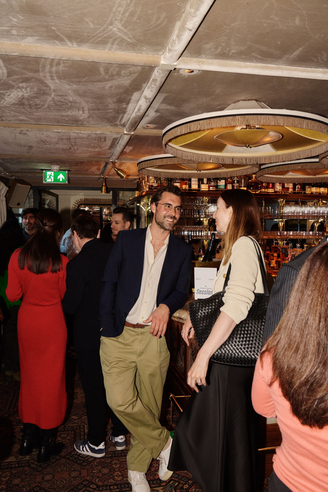 DH24 SALES London S 18