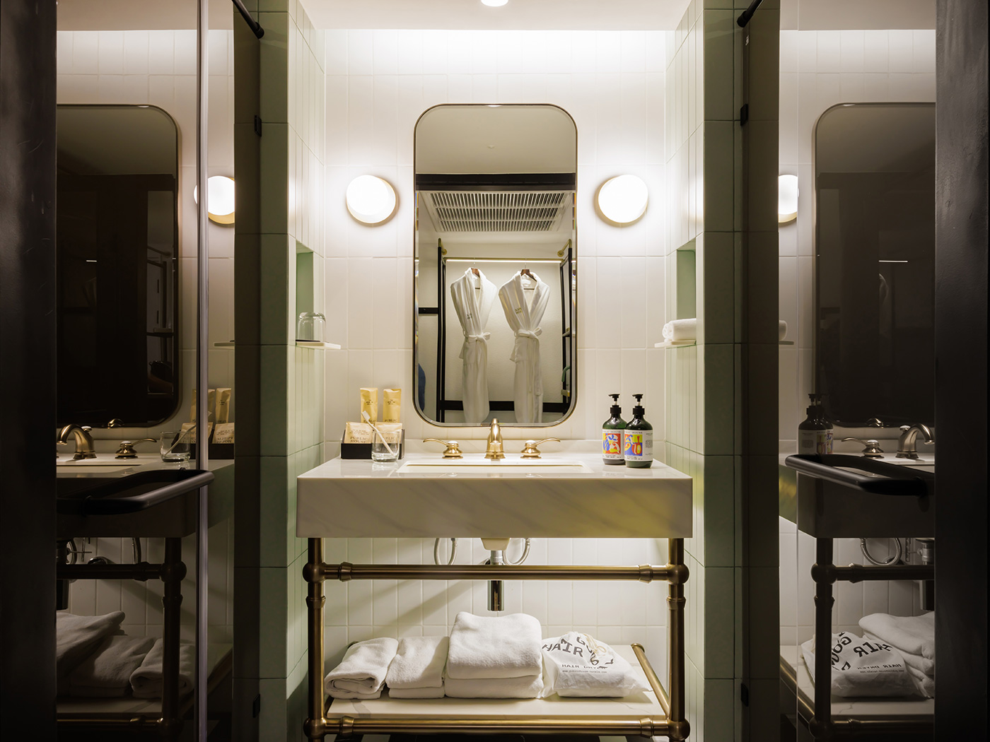 Public House Bangkok Uptown King R V2 05