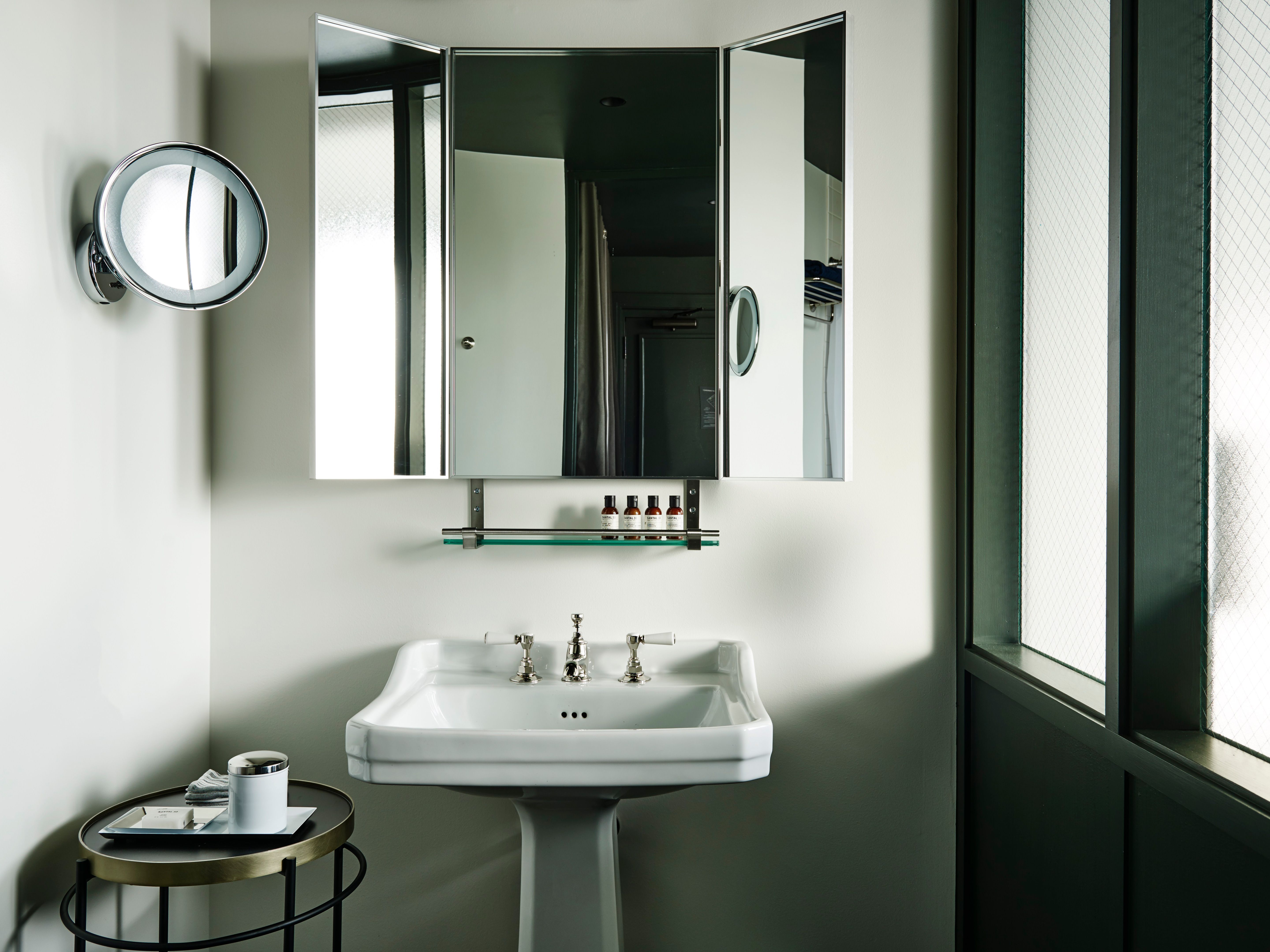 The Robey Mirror in Chicago