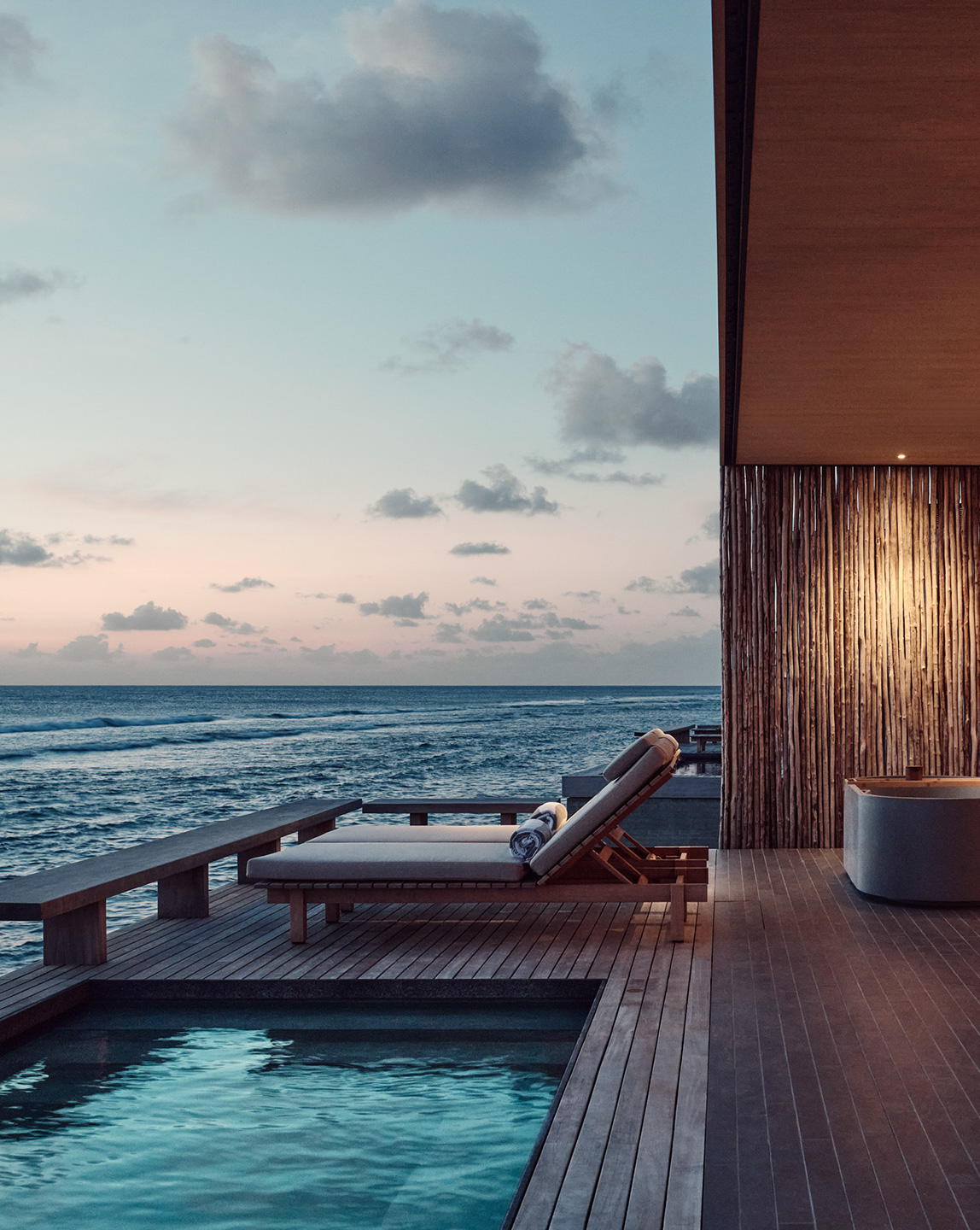 Patina Maldives, Fari Islands