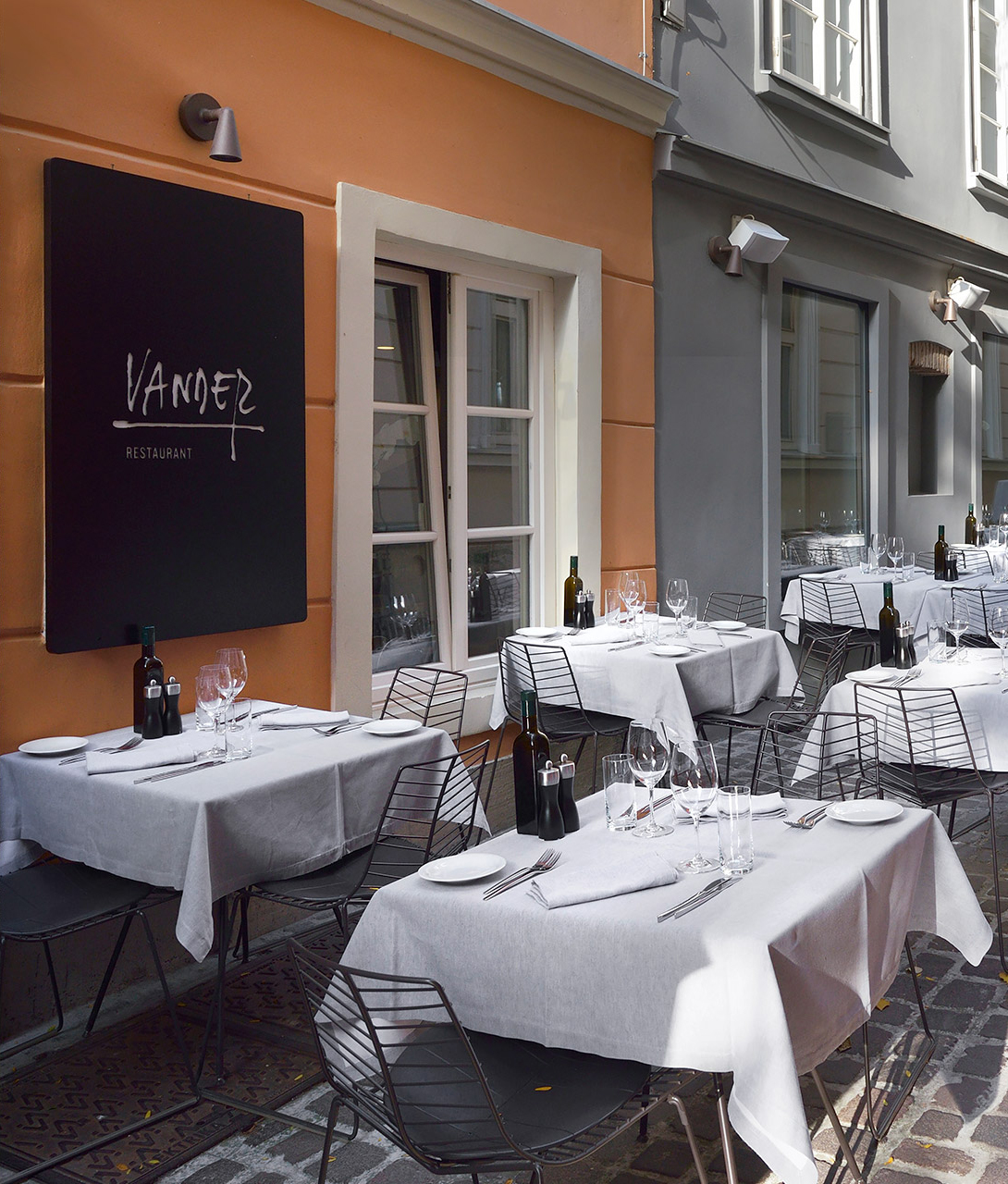 G 19 Vander Urbani Resort