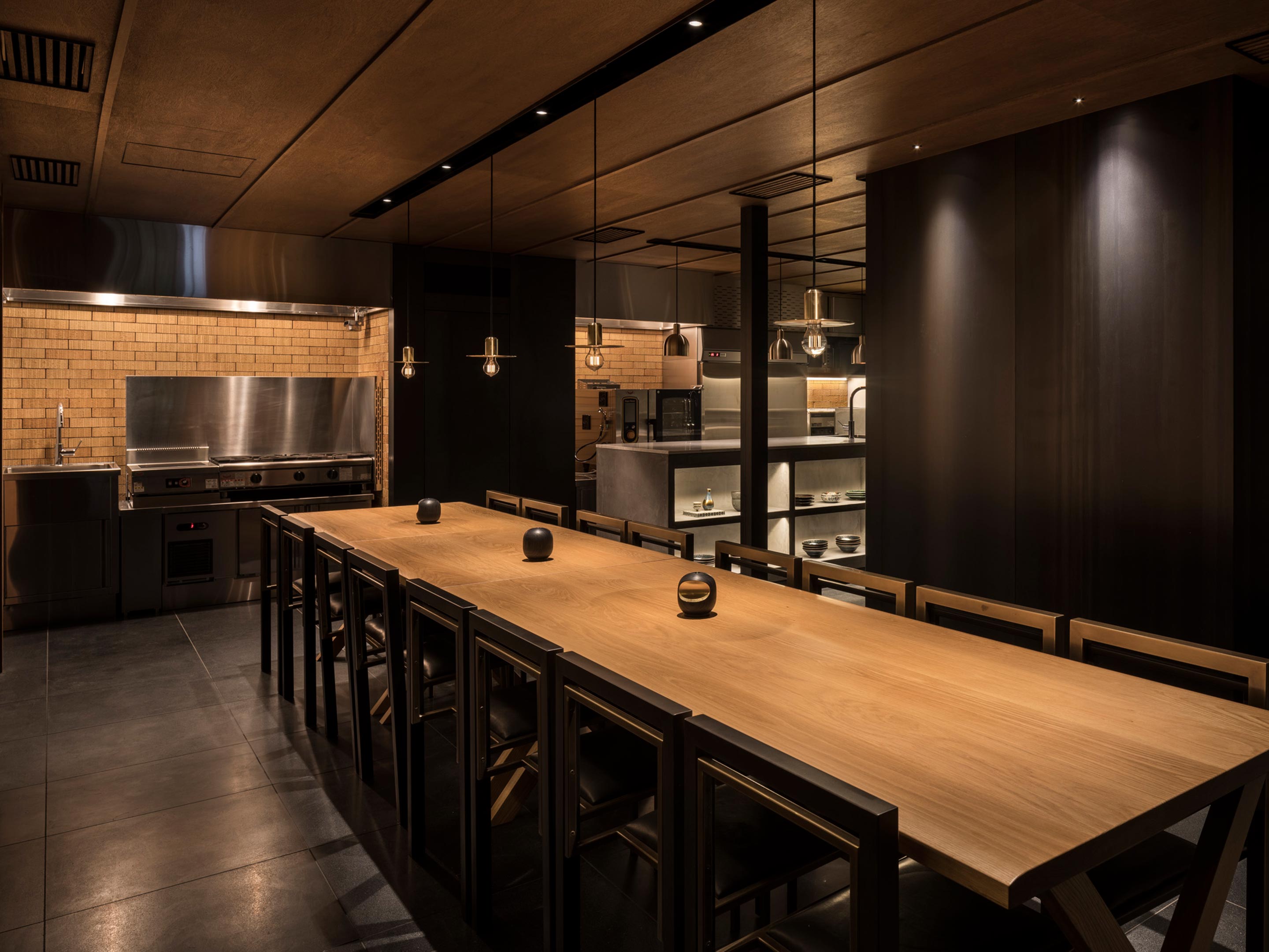 Trunk House, room design in Tokyo 