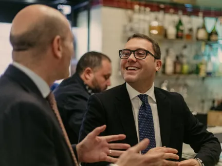 004 Elizabeth Unique Hotel Vittorio Curatella Talking