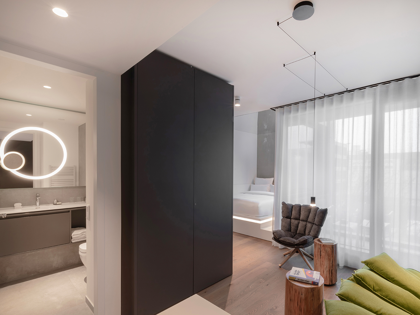 Kpm Deluxe Balcony R 07