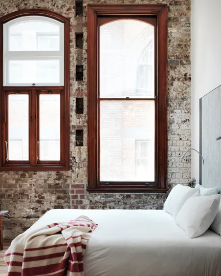 Old Clare Bedroom 07