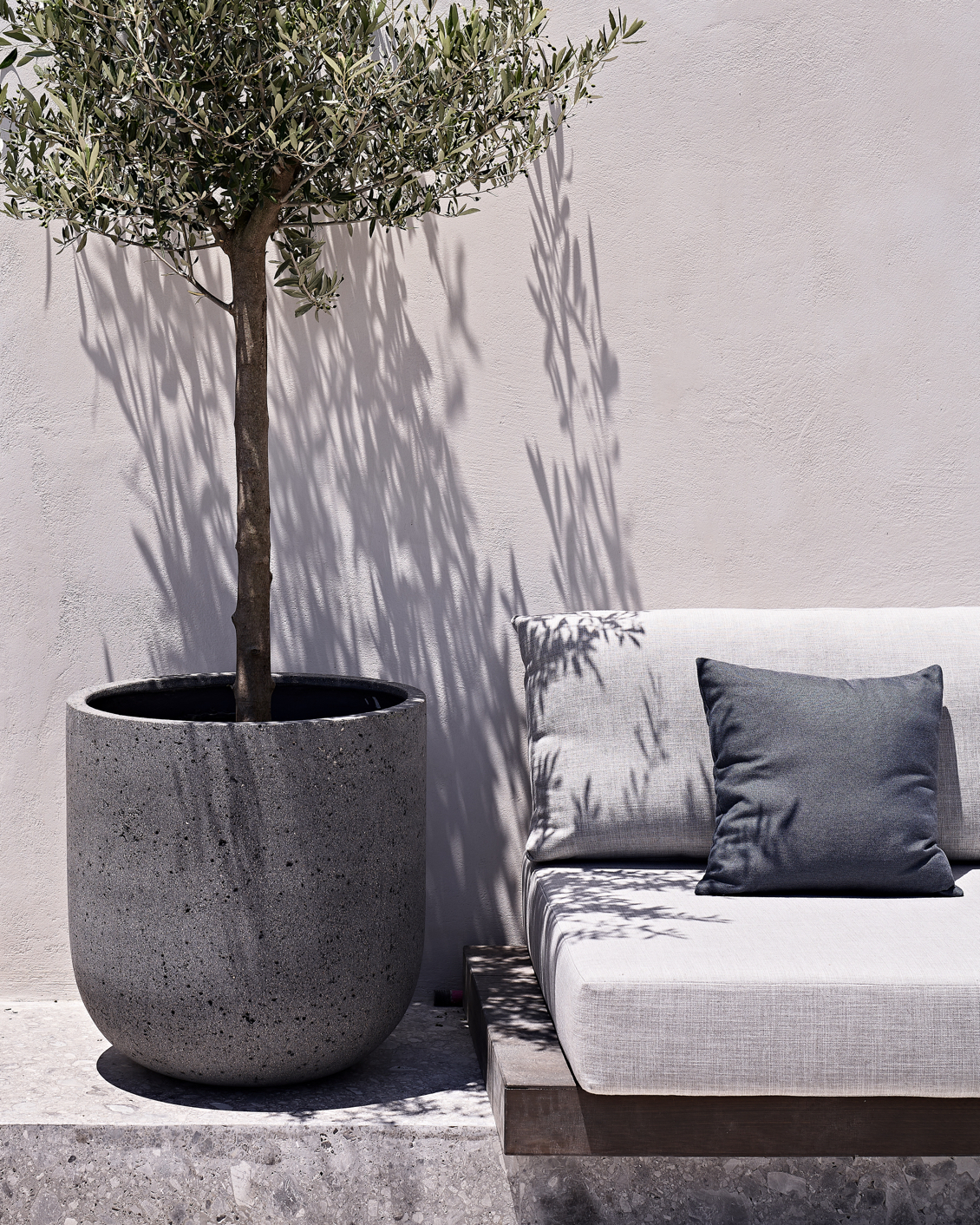 008 Vora Terrace Sofa Lights