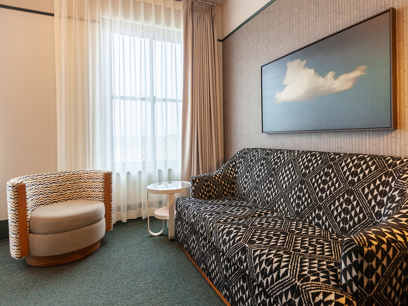 The Flat Iron Hotel Double Queen Suite R 02