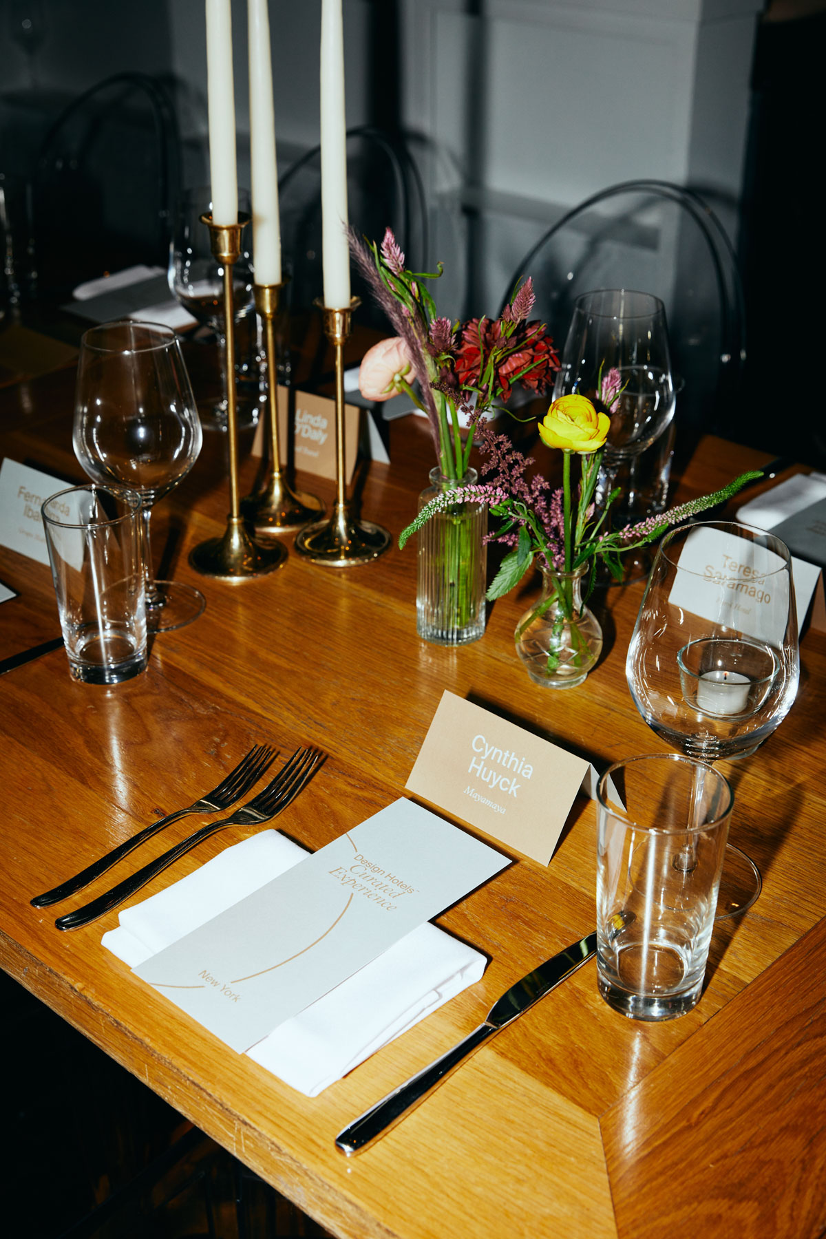 DH SALES23 CE NYC 01