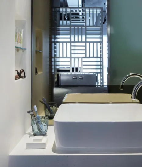 Ovolo Southside Bed Detail Bathroom M 15 R B B