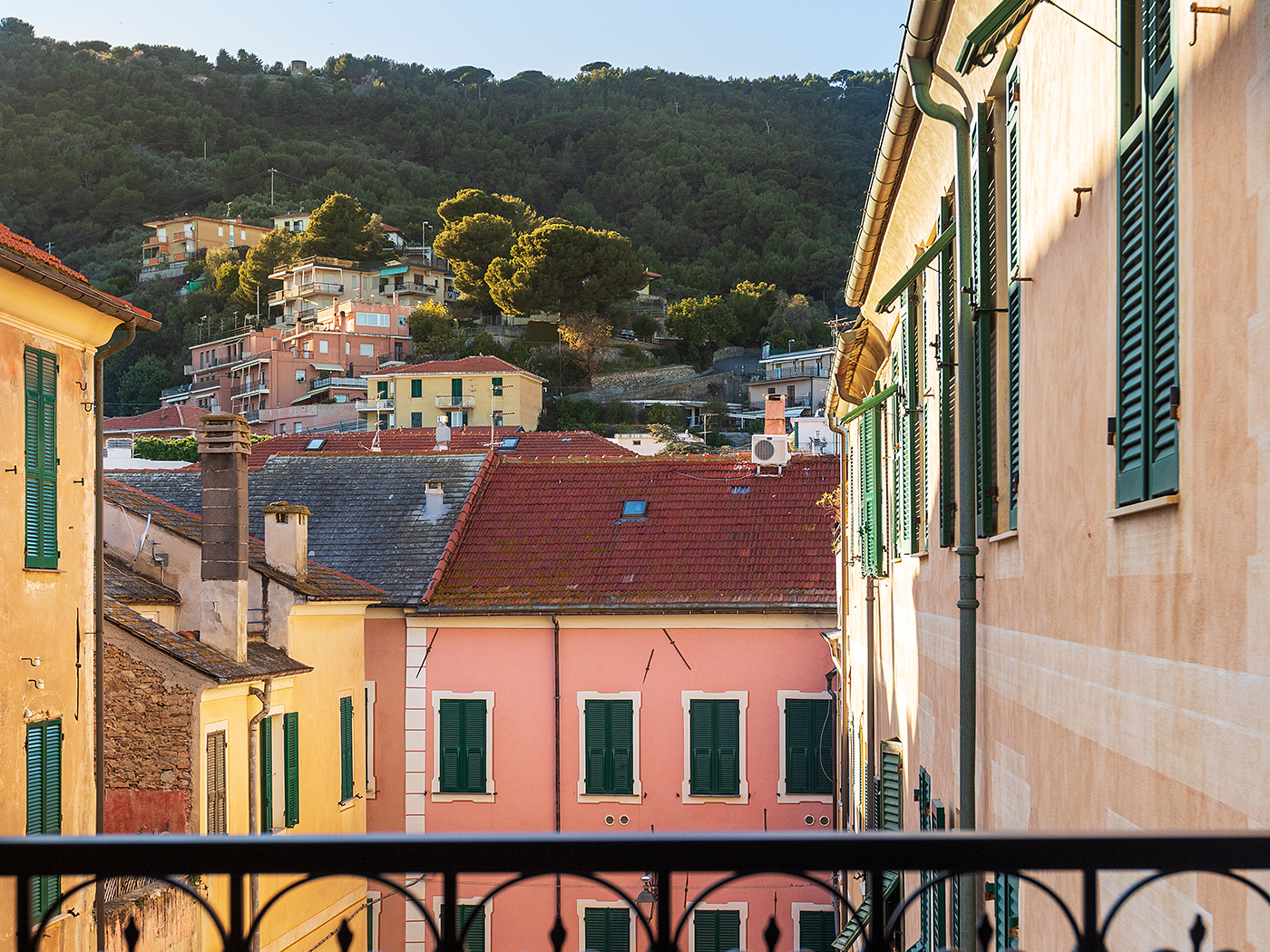 Hotel Windsor Double Room Hamlet View V2 R 05