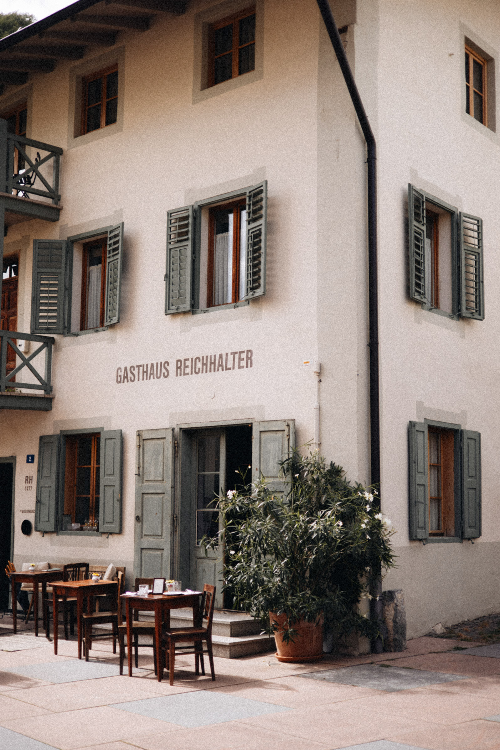 G 08 1477 Reichhalter