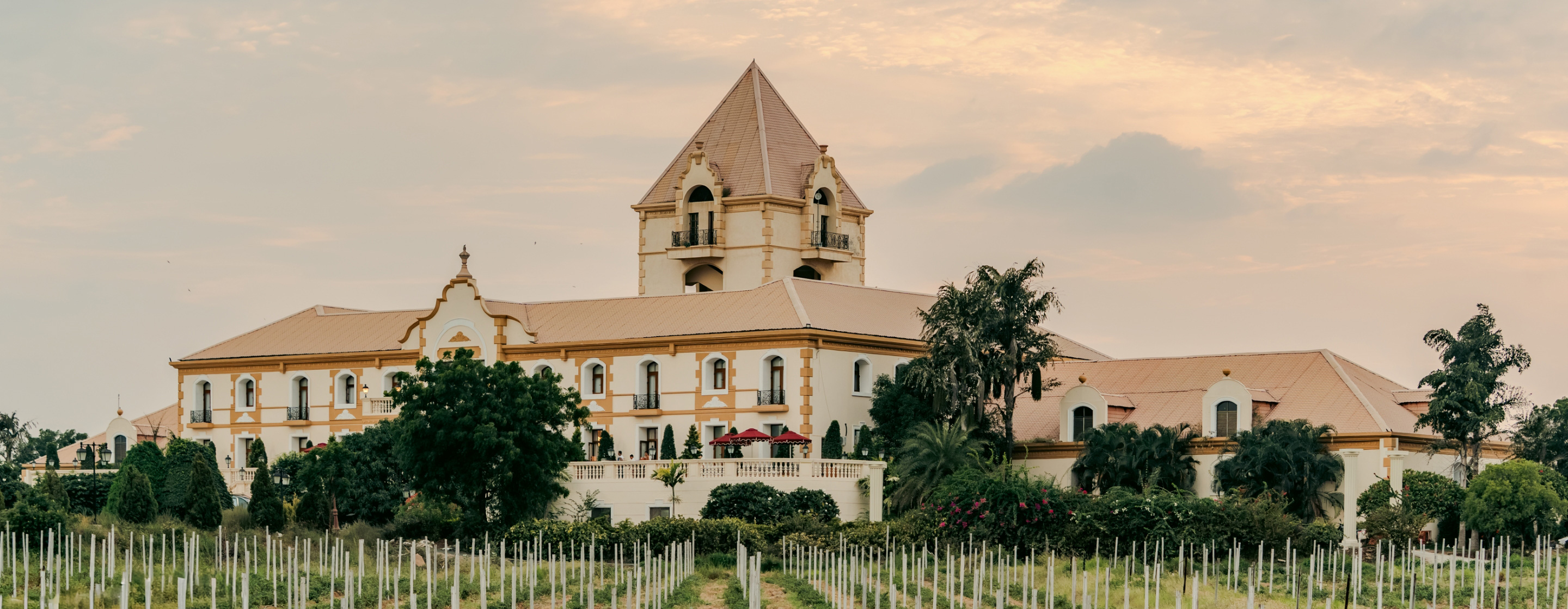 S Hotel Irada Patas India