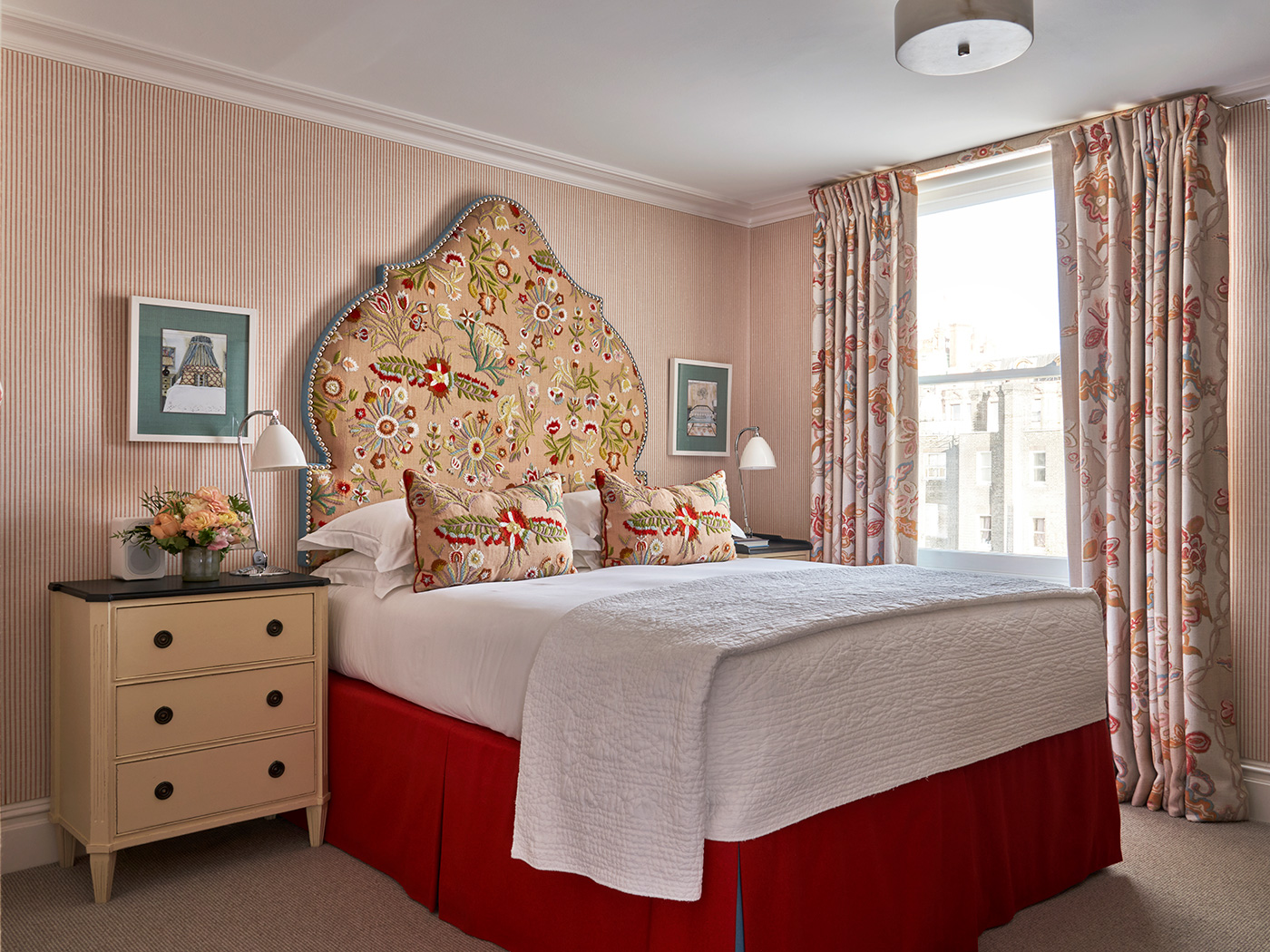 Knightsbridge Luxury Room R 04