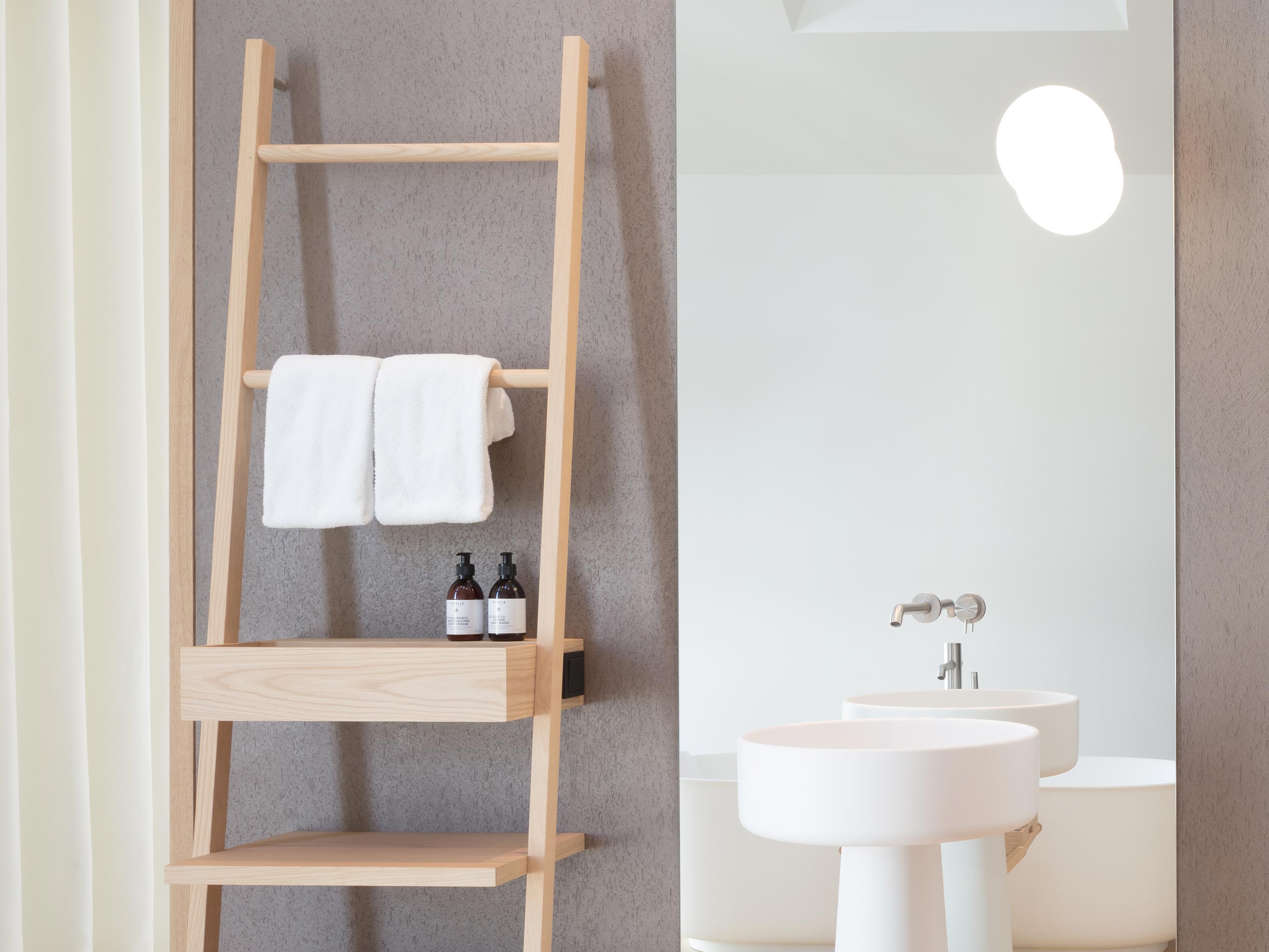 Schgaguler Hotel Town Suite in Castelrotto