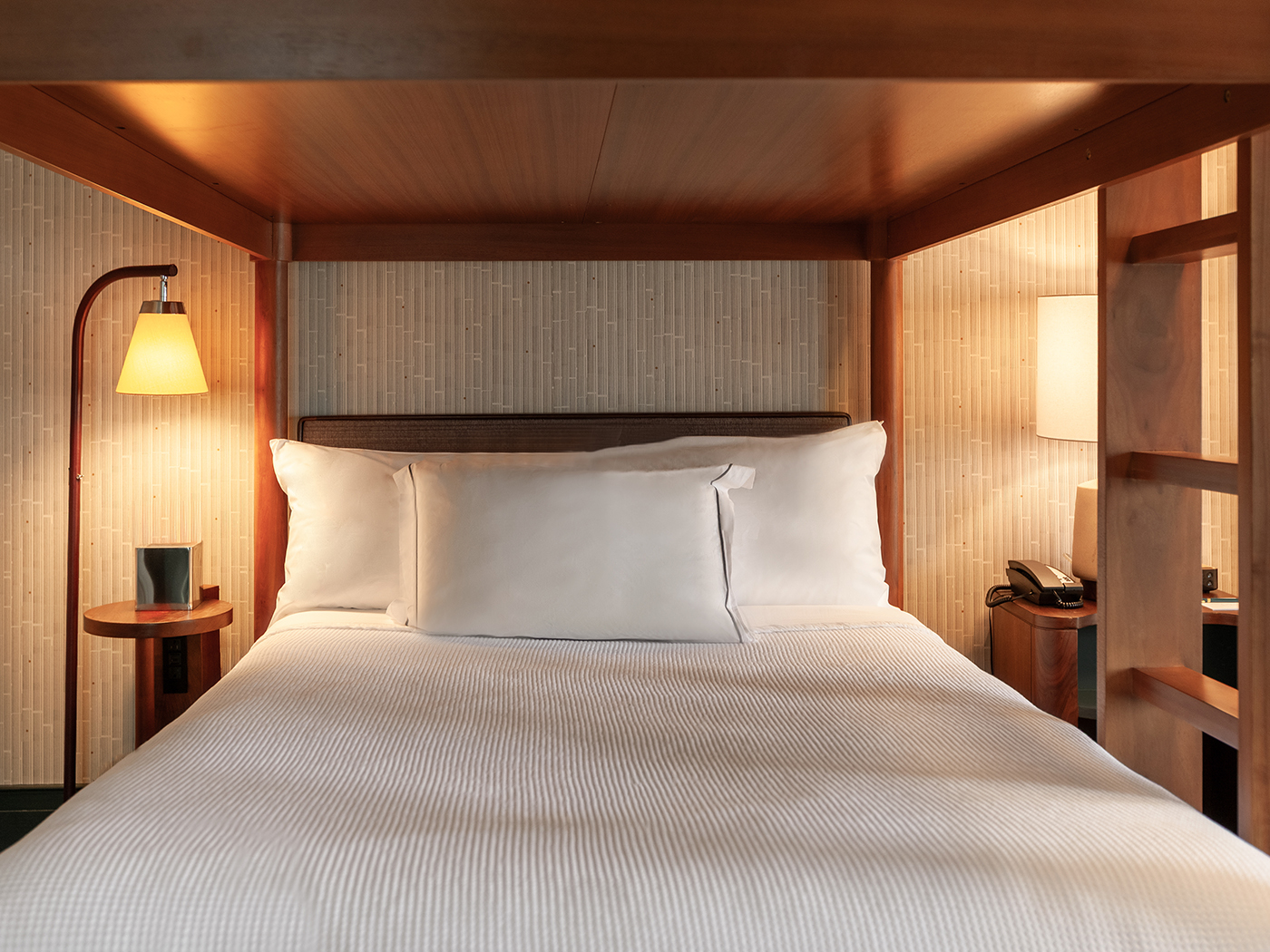 The Flat Iron Hotel Bunk Suite R 03