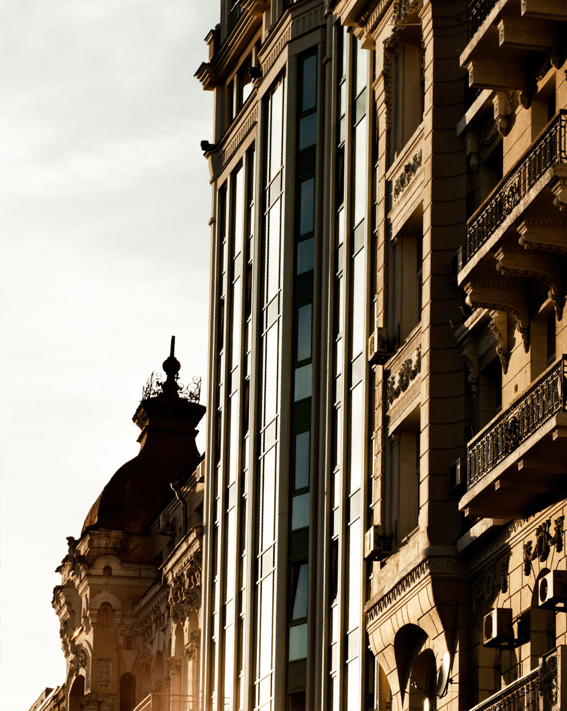 11 Mirrors by FACE the Service