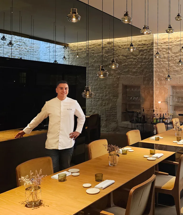 Hotel De Tourrel Theme Box Wine And Dine 01