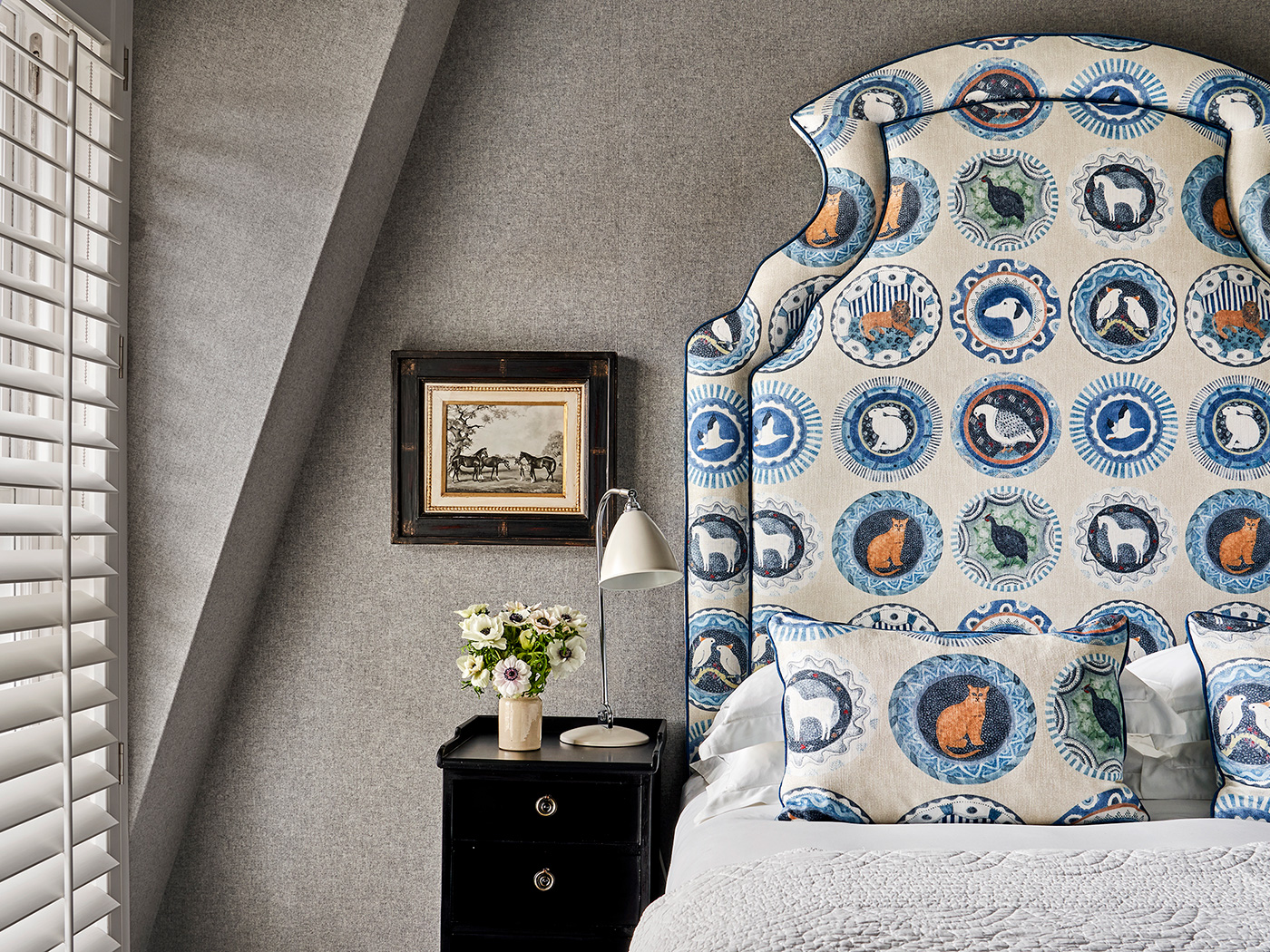 Dorset Square Deluxe Room R 04