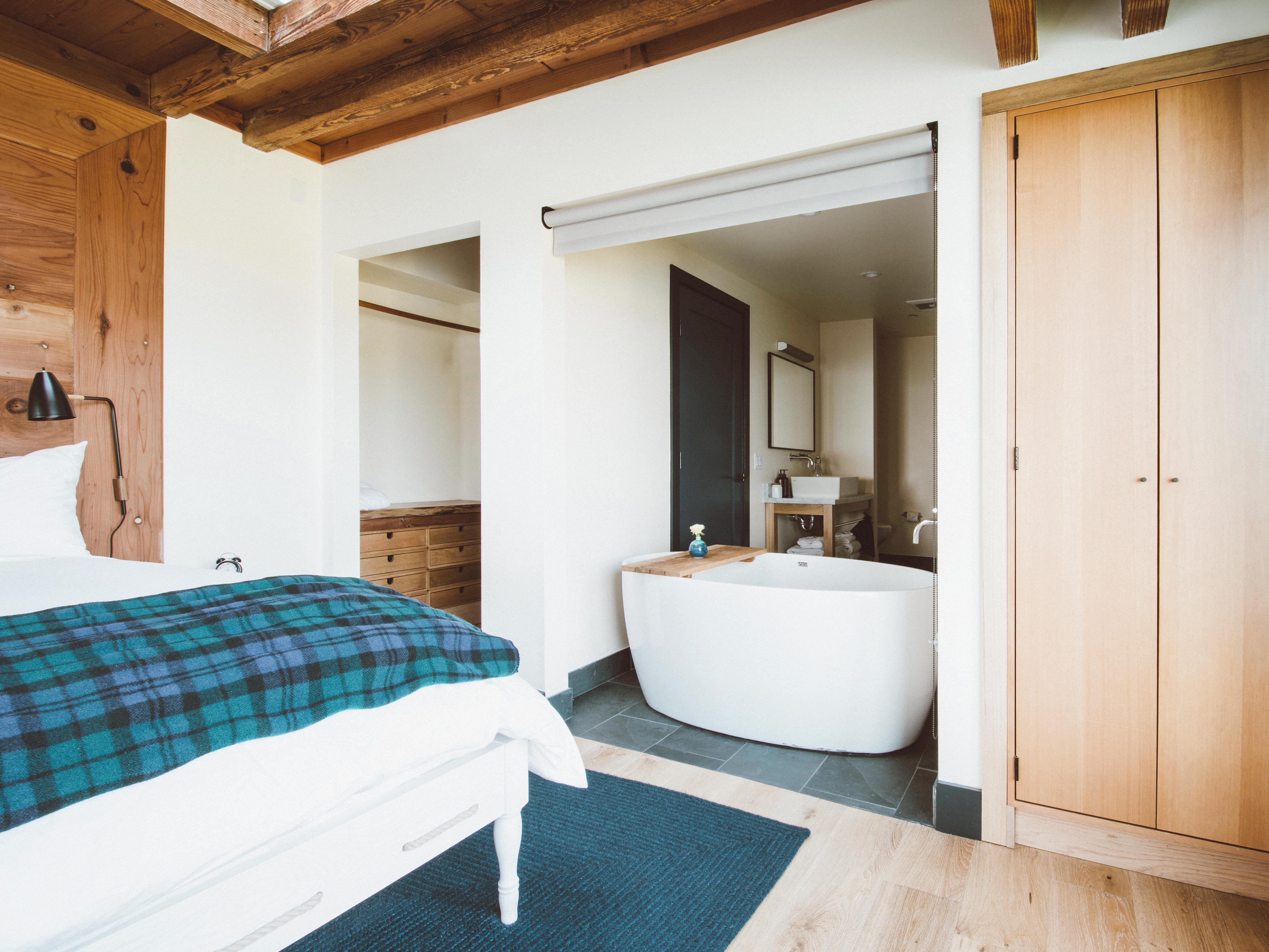 Timber Cove Ocean View Junior Suite R 5