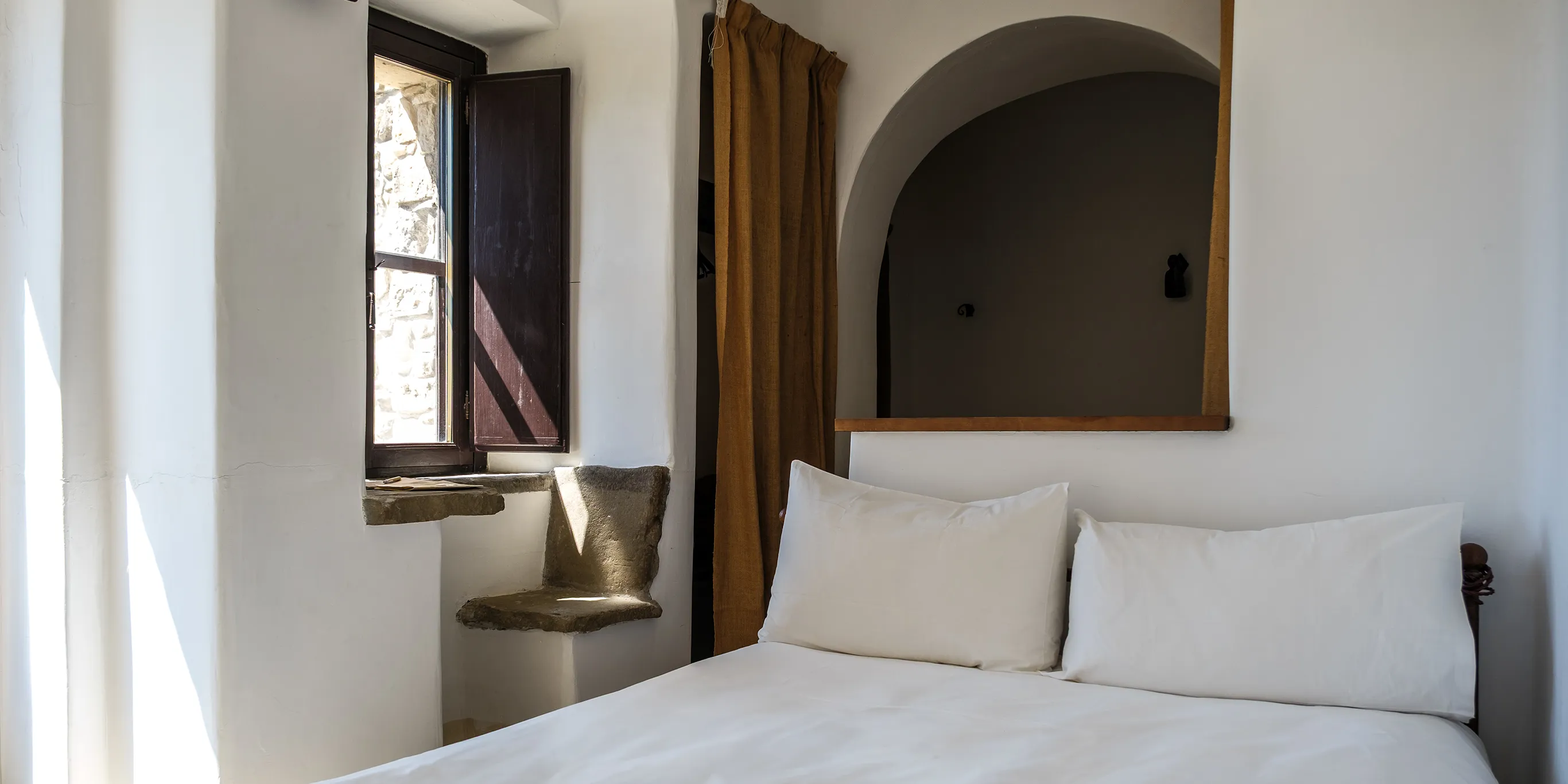 Eremito Rooms