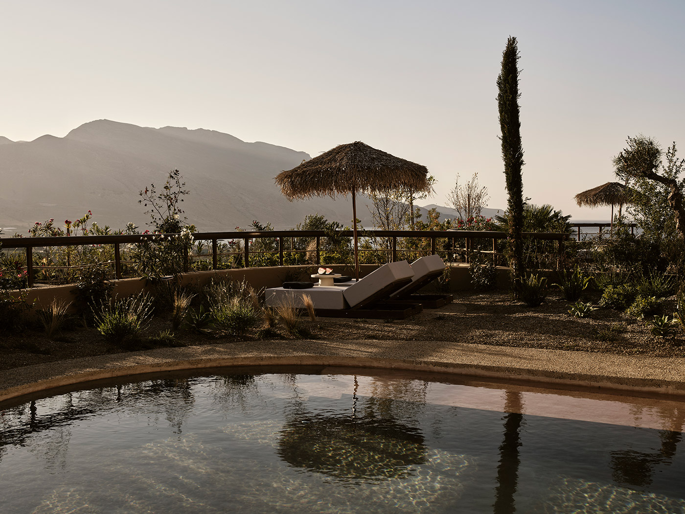 Tella Thera Grand Suite R 01