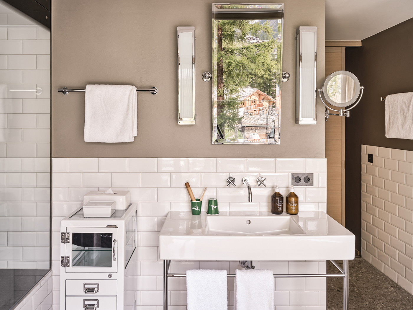 Cervo Mountain Resort Huntsman Spa Suite R 05