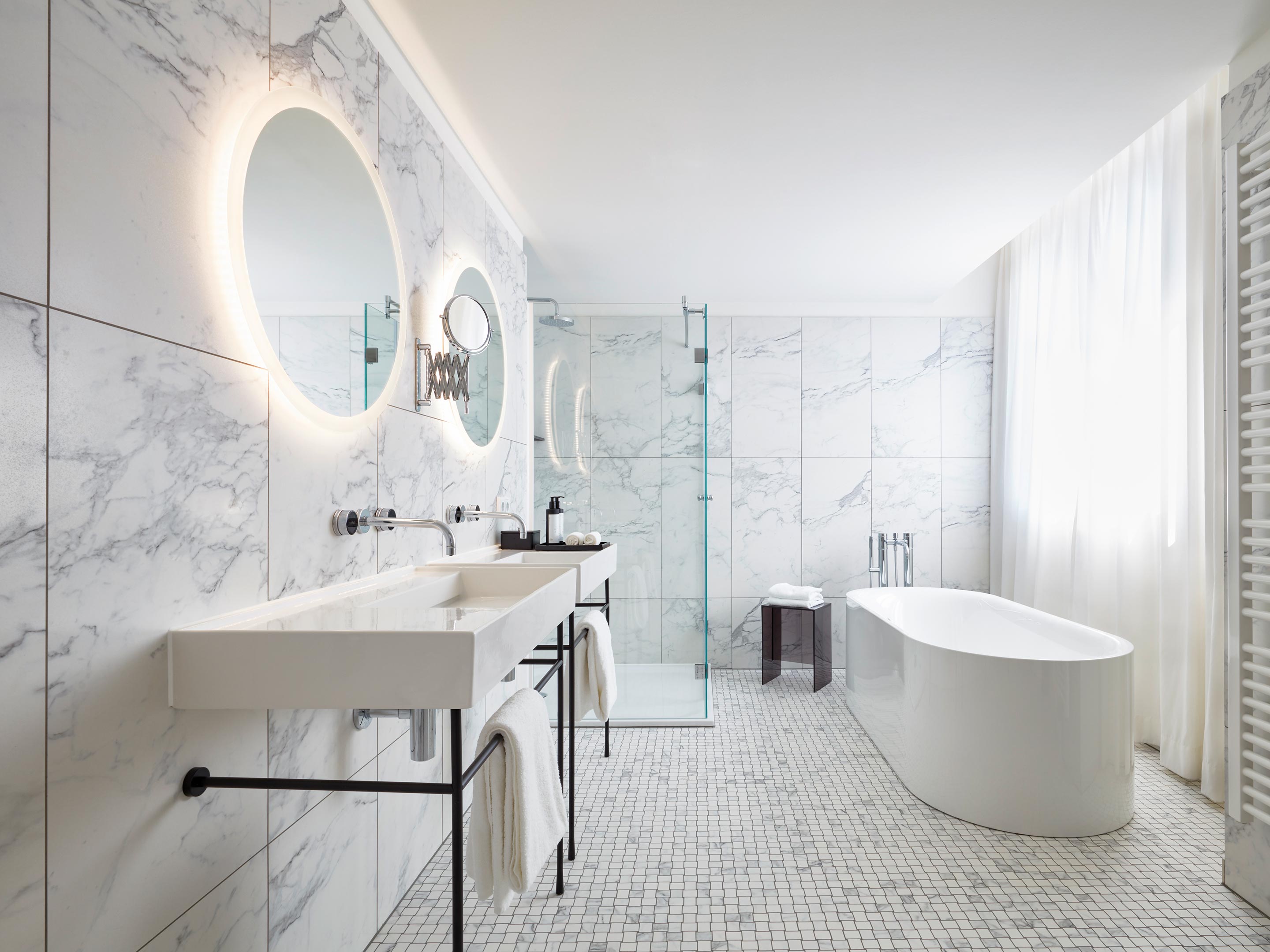 Tortue Hamburg, Suite