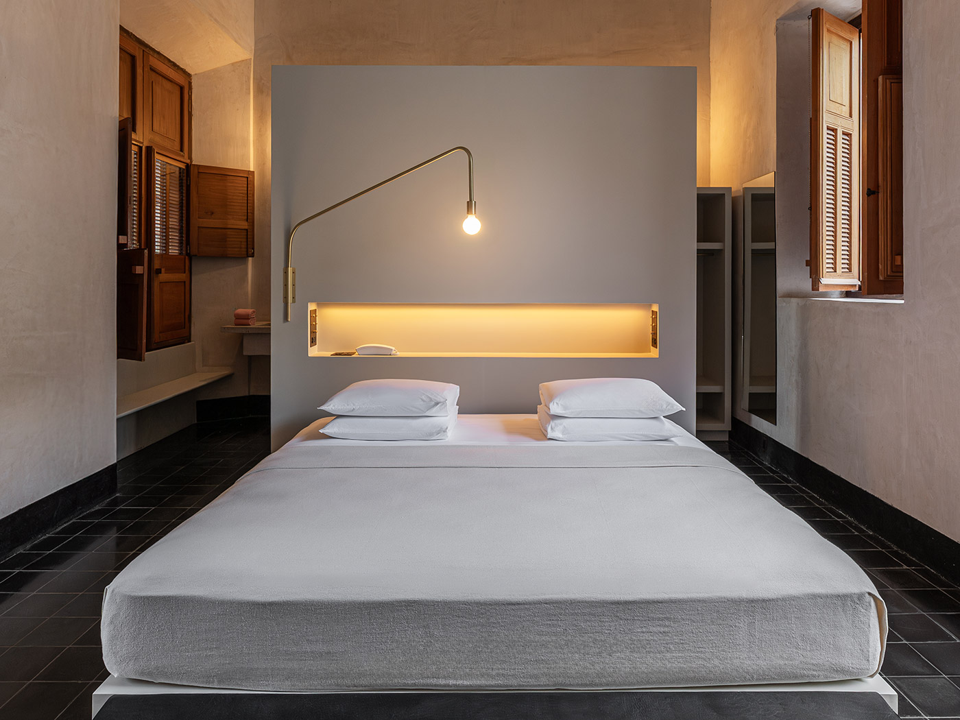 Hotel Sevilla Charming Room R V2 01