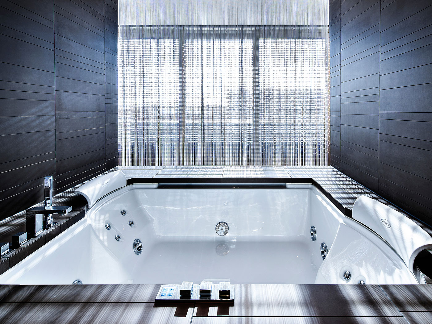 The Mandala Top Of The Town R V2 06