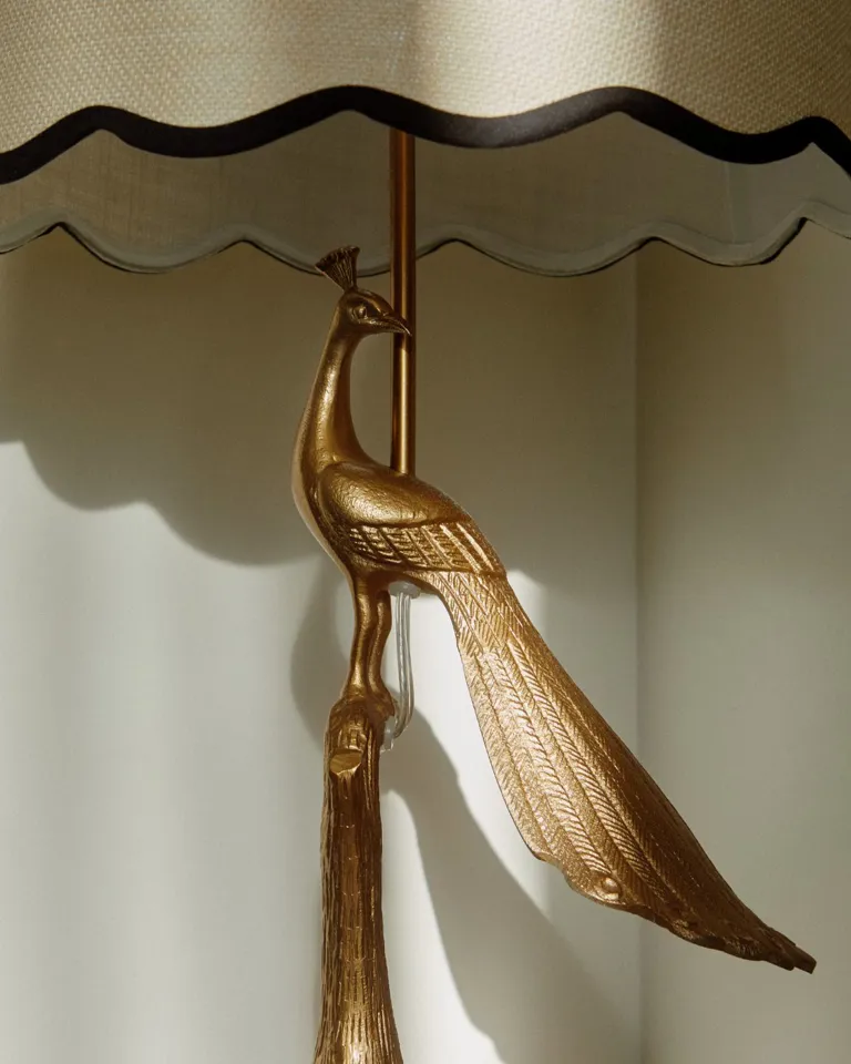 06 Sneak Peak Granger Hotel Room Lamp Detail 1